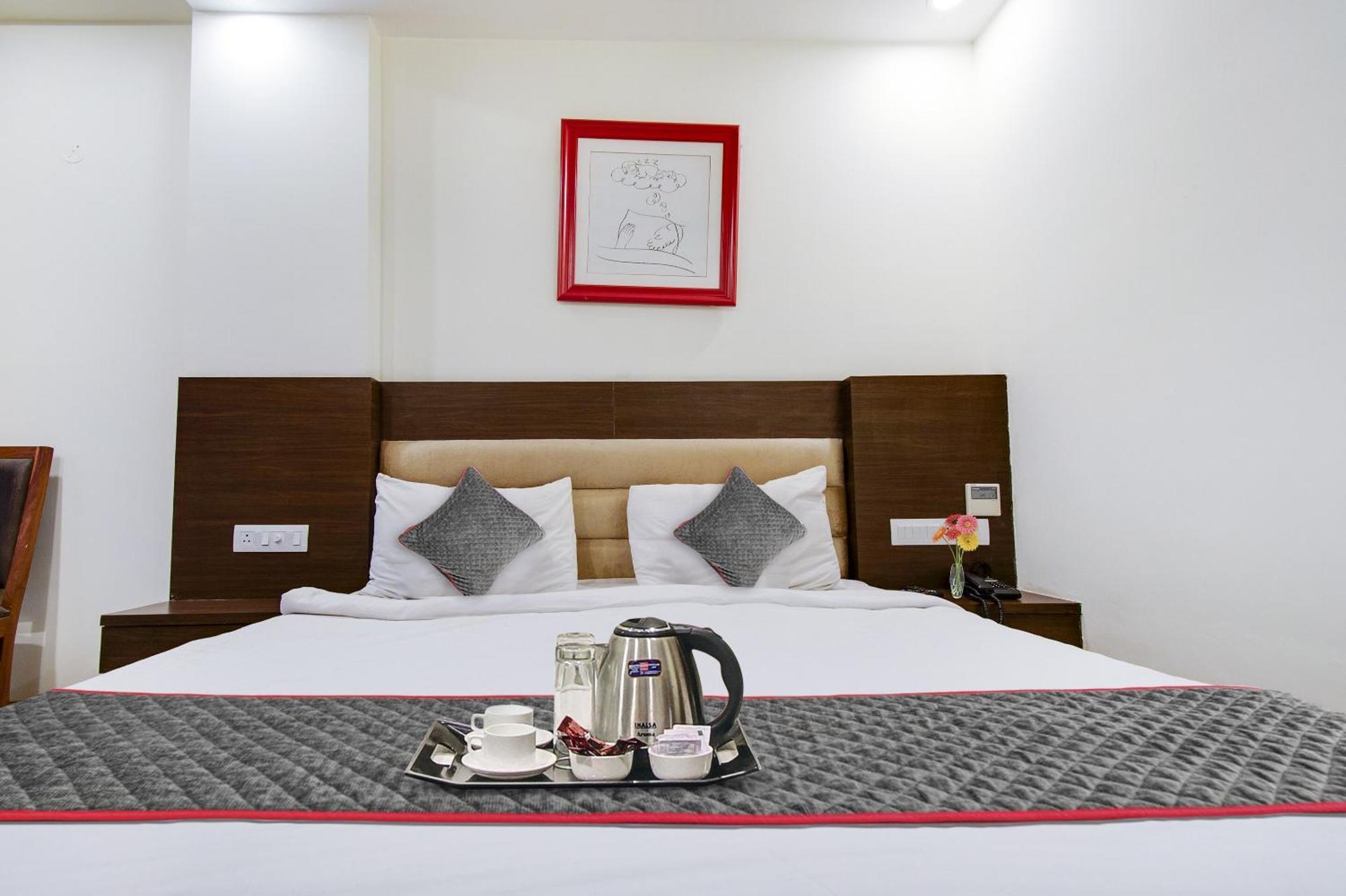 Hotel O Good Times 4*