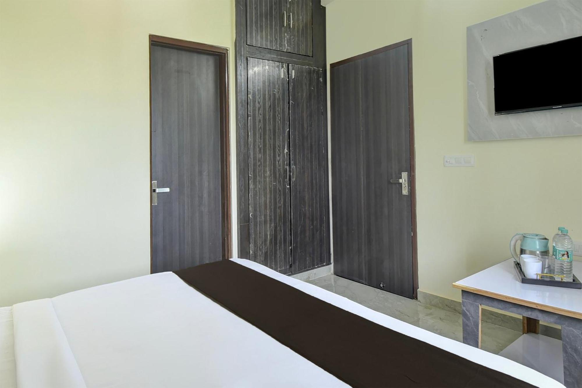 O Veeru Aana Hotel 3*