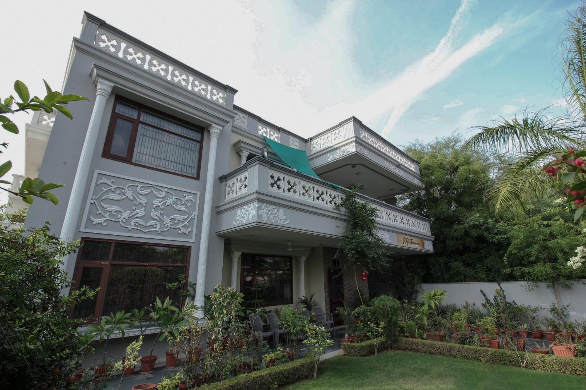 Hotel Super Hotel O Jaipur Stays