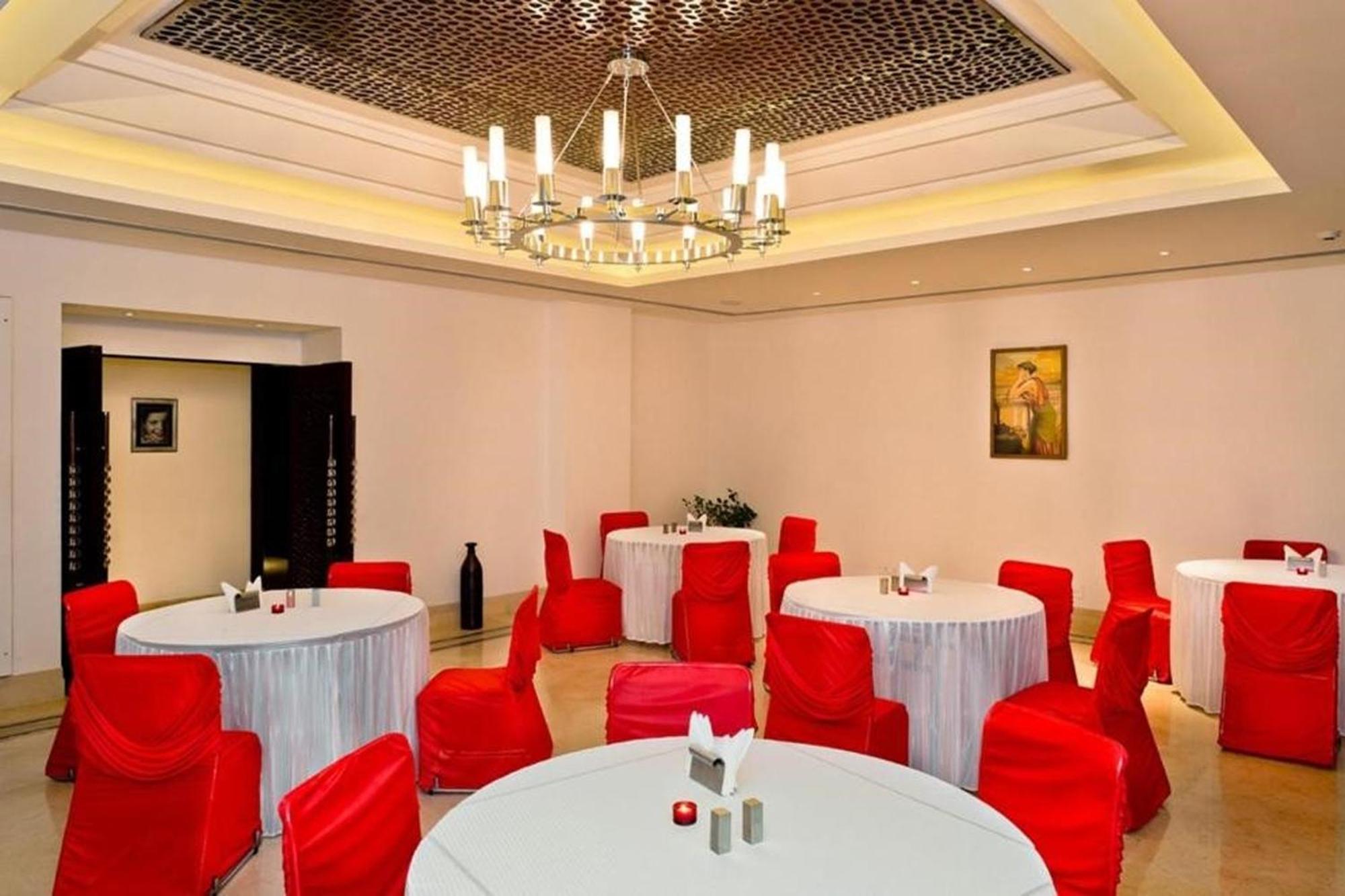 Dior Near Jal Mahal, Hotel Jaipur