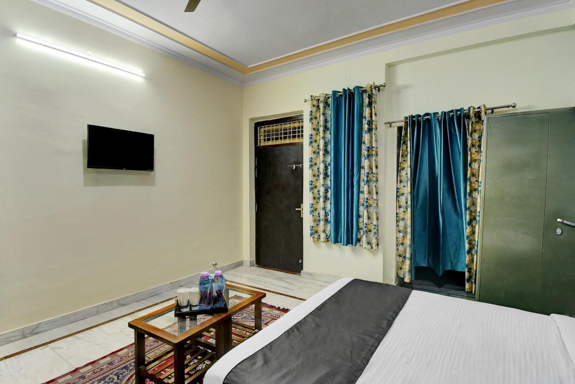 Hotel Supreme 3*