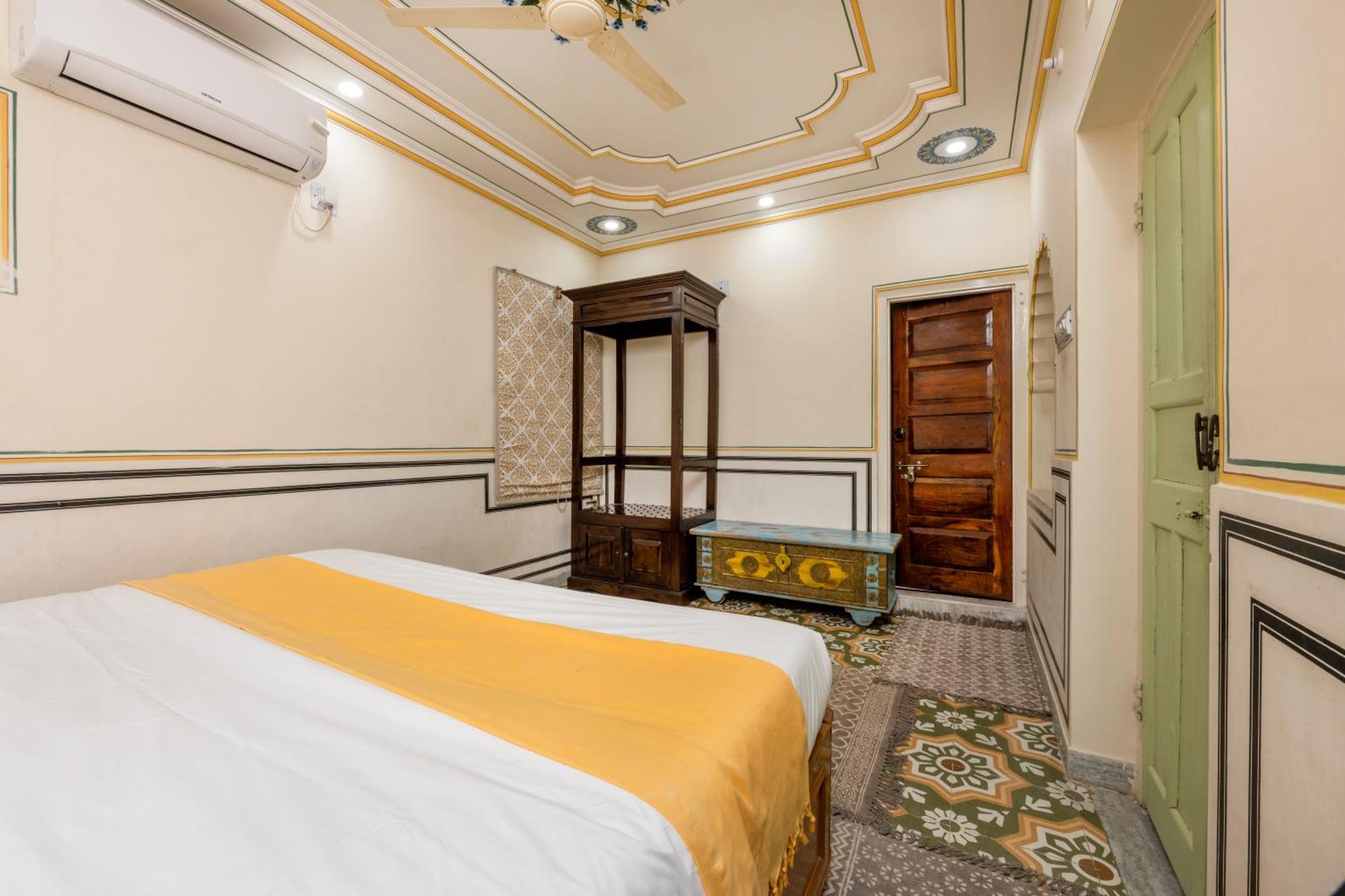Raghunath Haveli - A Boutique * Jaipur