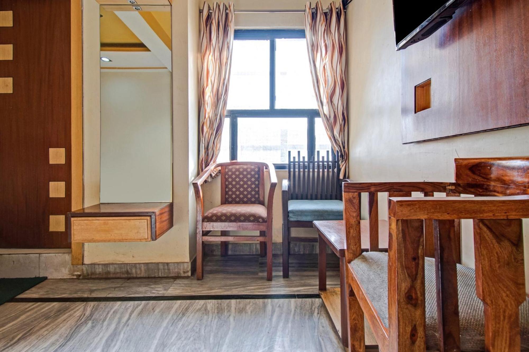 O Kiran Palace Hotel 3*