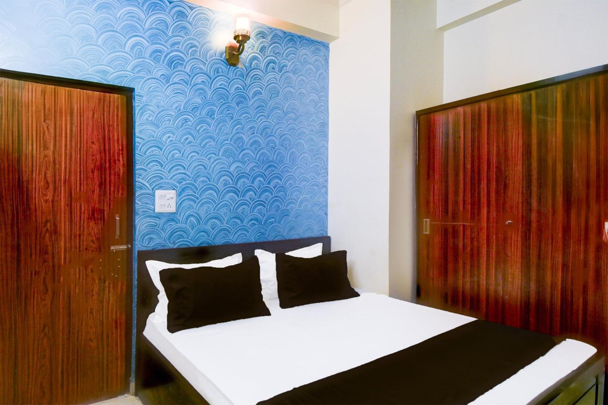 O Pratap Palace 3*