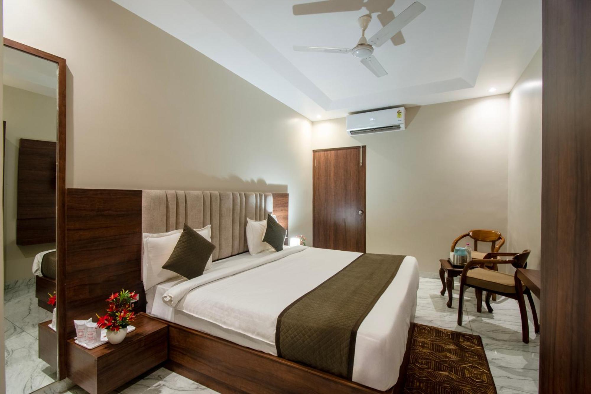 Hotel Grand Tulip By Aditya Jaipur