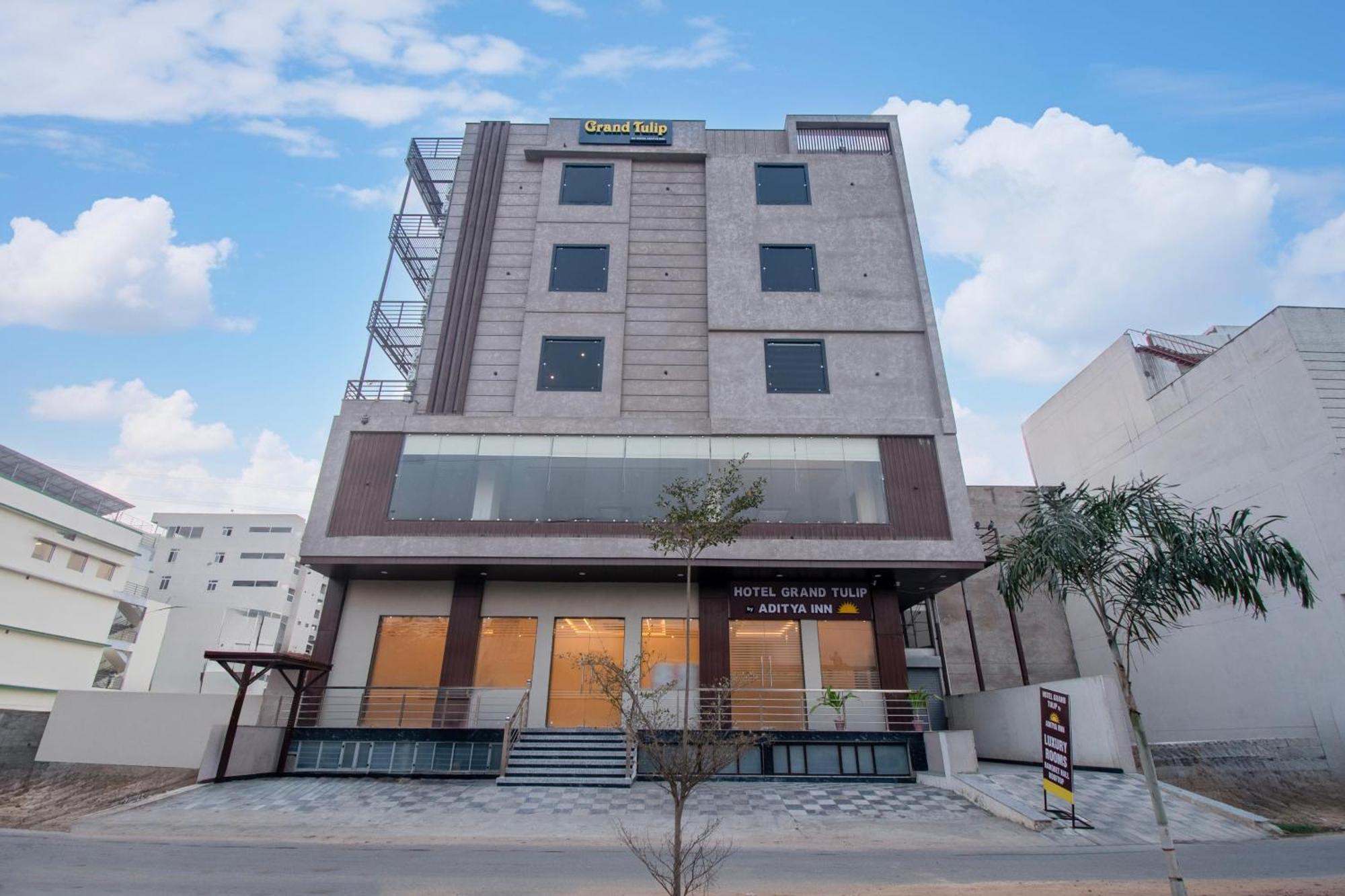 Hotel Grand Tulip By Aditya Jaipur