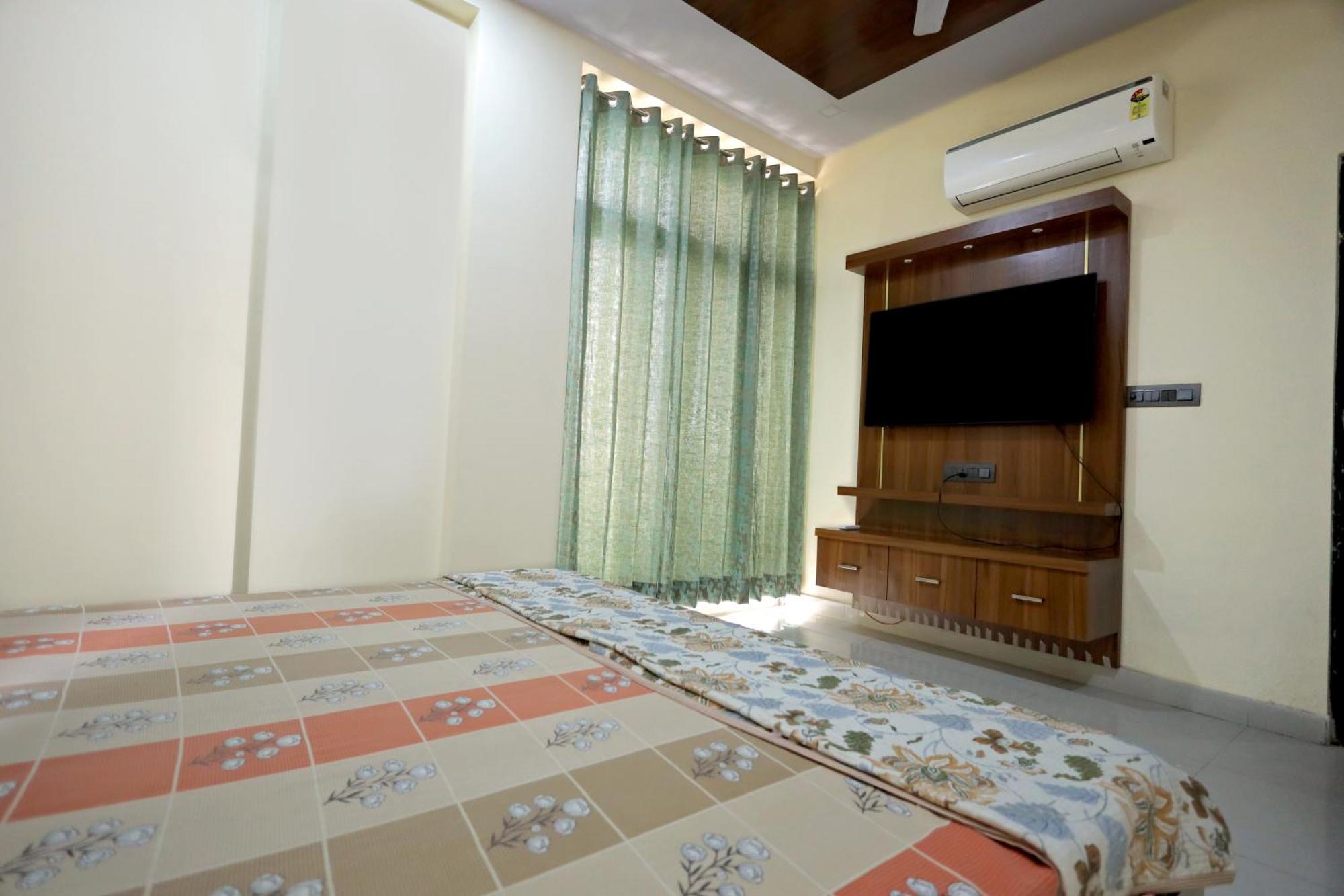 Uptown Jaipur- Luxury Premium *