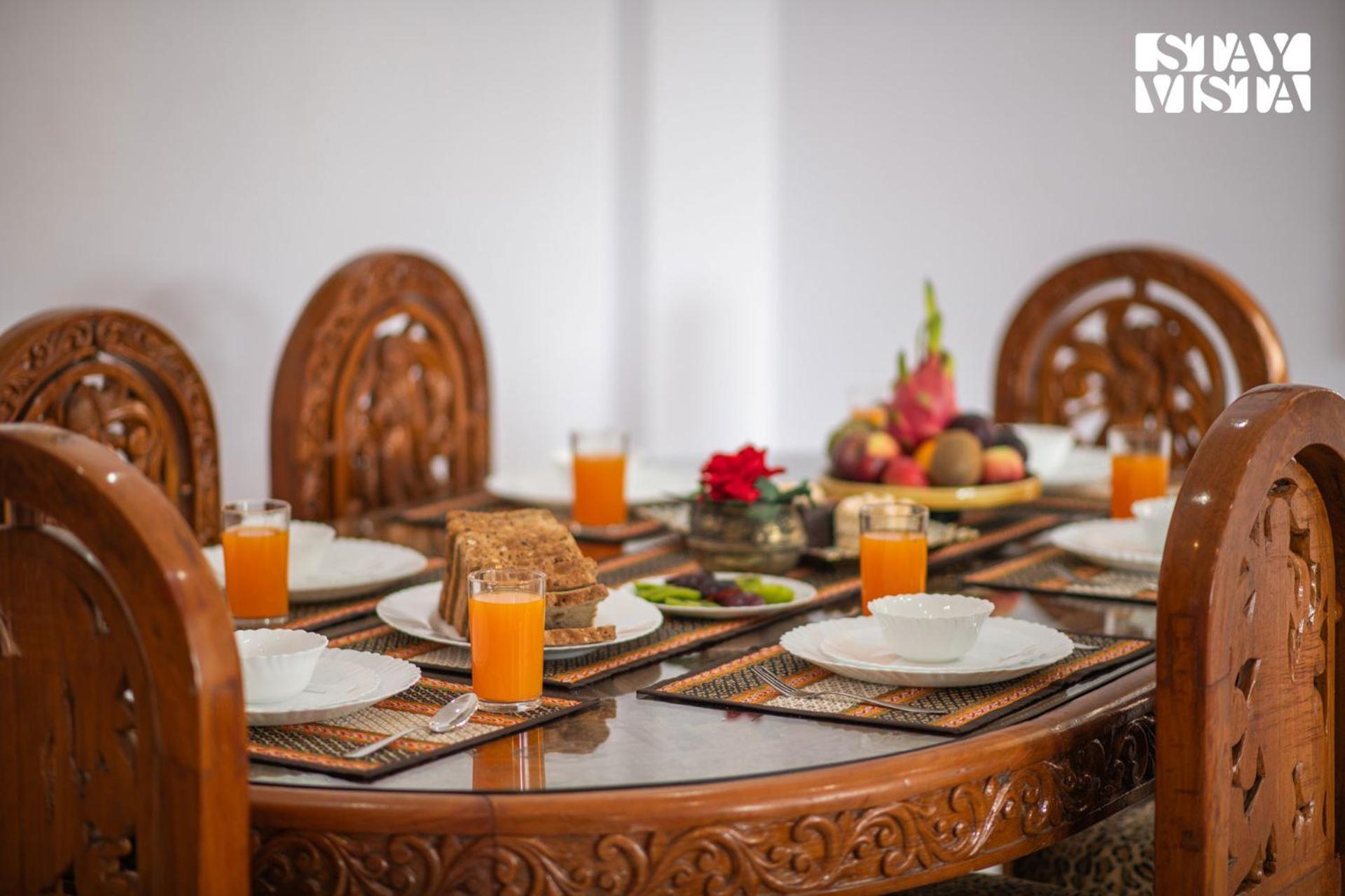 Villa Stayvista At Kurjaan Art Haven 5bhk With Breakfast, Ac & Wifi In Centre *