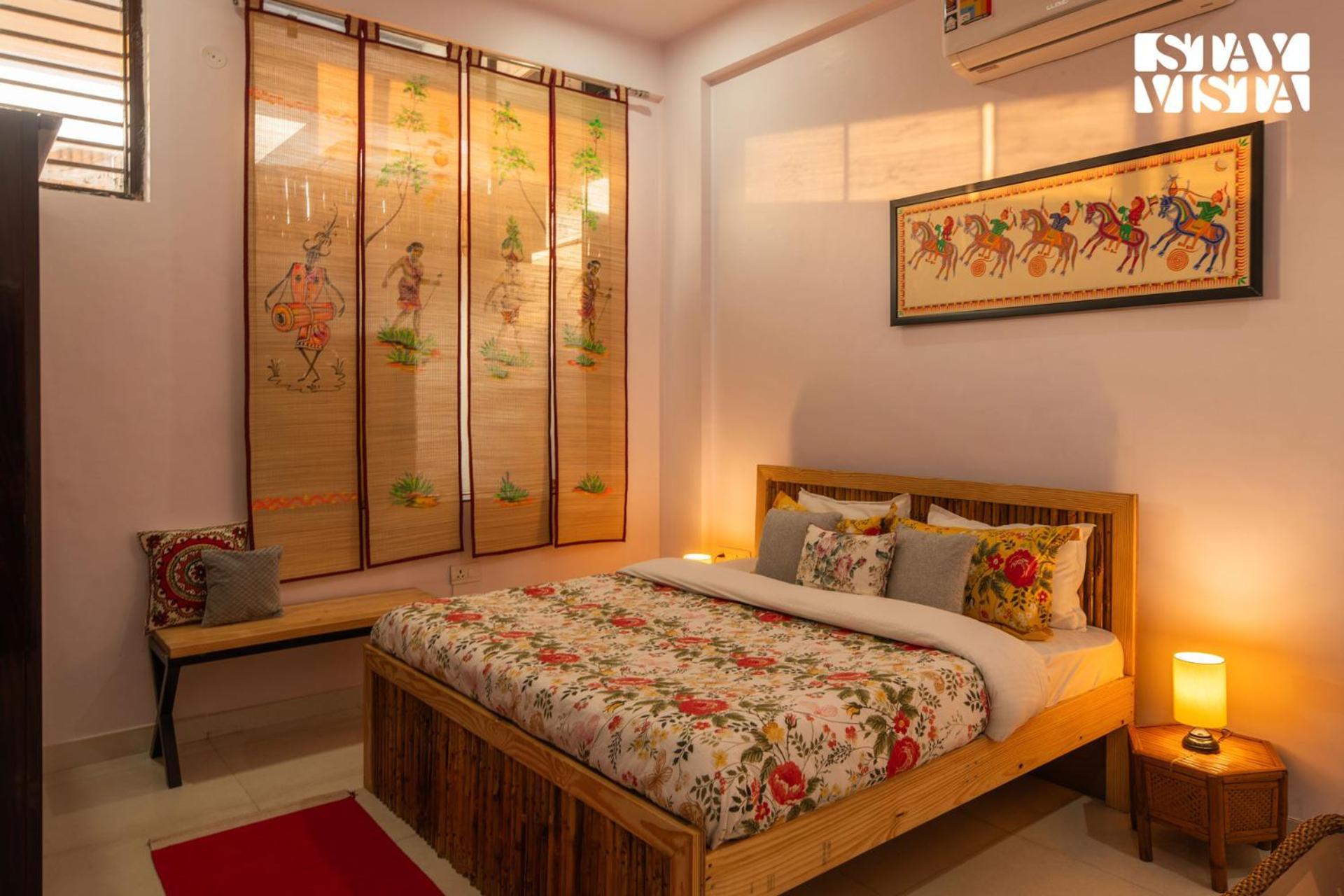 Stayvista At Kurjaan Art Haven 5bhk With Breakfast, Ac & Wifi In Centre Villa