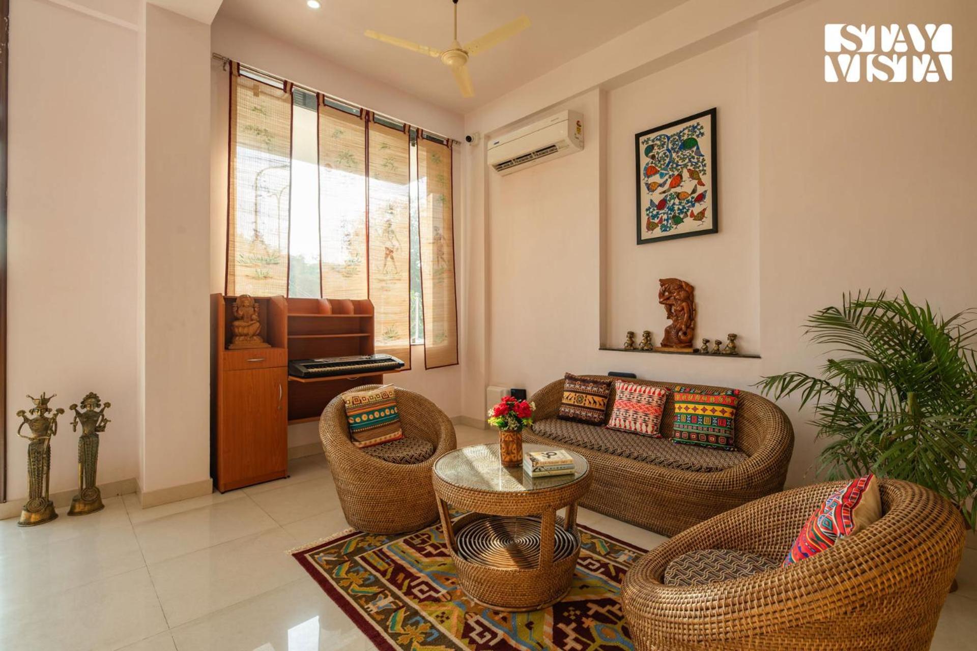 Stayvista At Kurjaan Art Haven 5bhk With Breakfast, Ac & Wifi In Centre * Jaipur