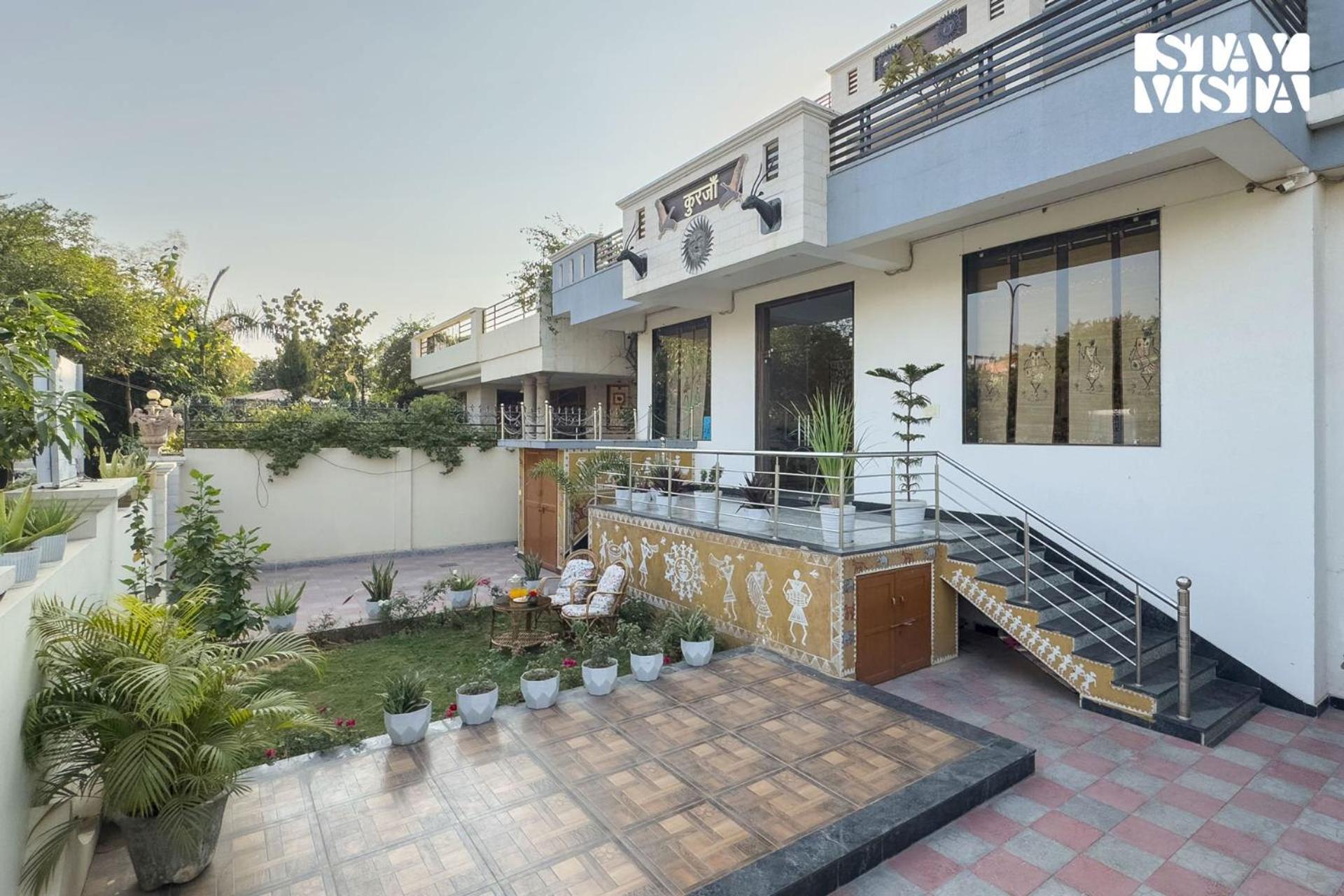 Stayvista At Kurjaan Art Haven 5bhk With Breakfast, Ac & Wifi In Centre