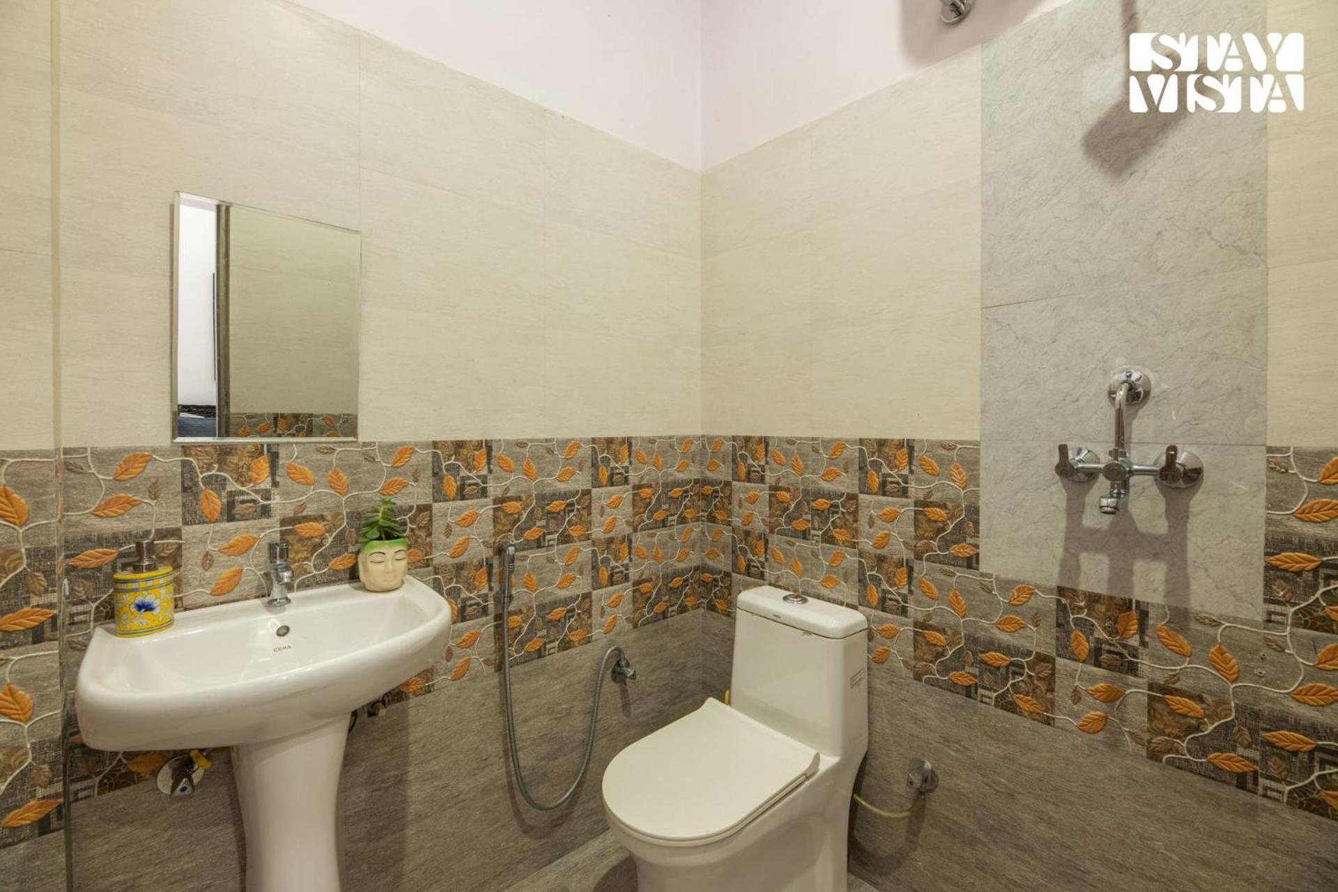 Stayvista At Kurjaan Art Haven 5bhk With Breakfast, Ac & Wifi In Centre * Jaipur