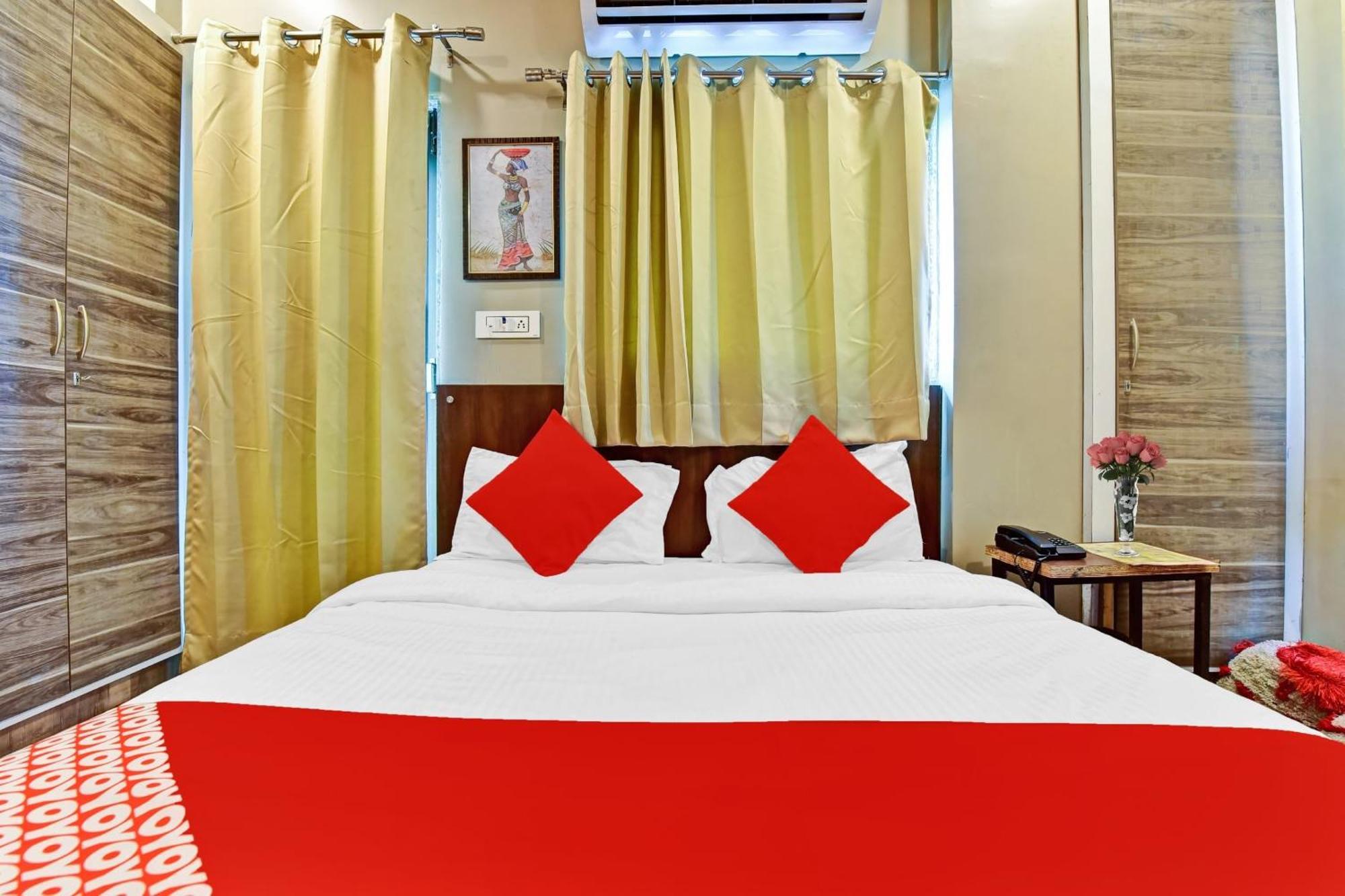 O Shiv Kalpana Hotel