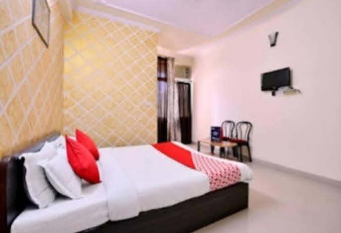 Shiv Angan Hotel