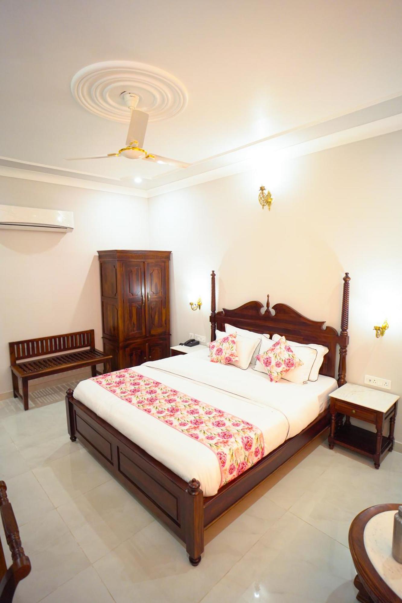 Chitawa Haveli Hotel 3*