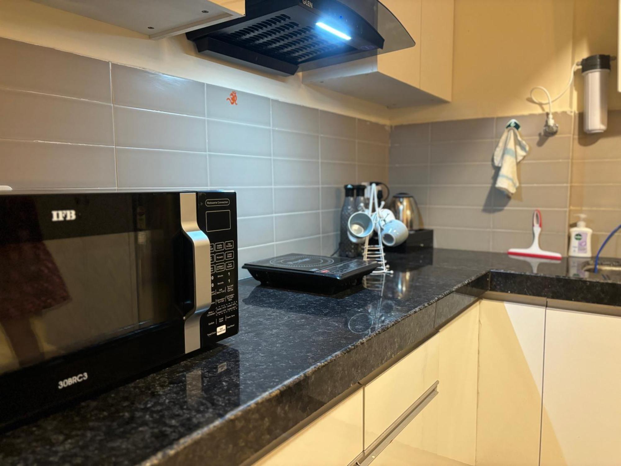 1 Bedroom Luxury With Wifi & Pool Apartment Jaipur