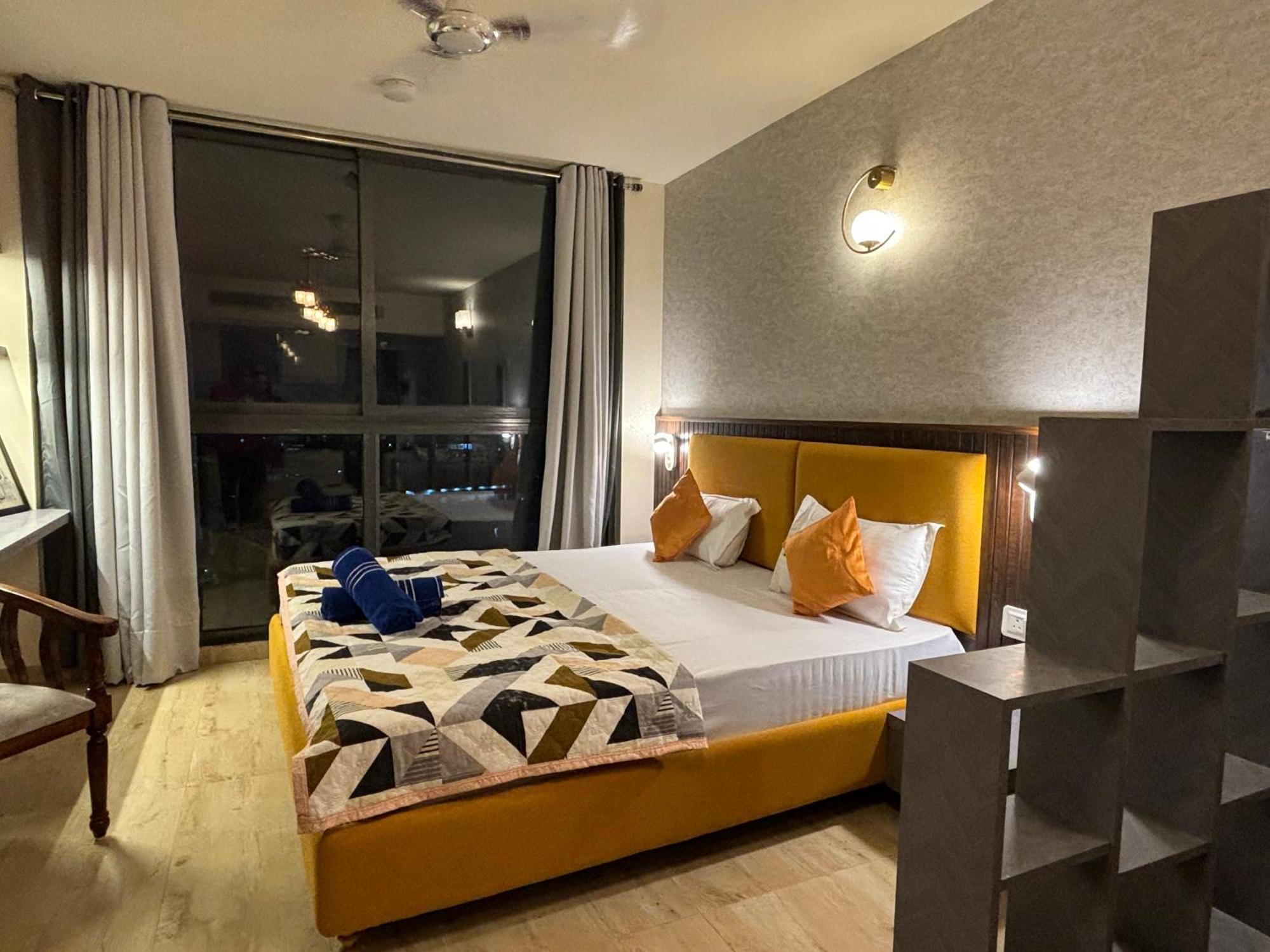Apartment 1 Bedroom Luxury With Wifi & Pool