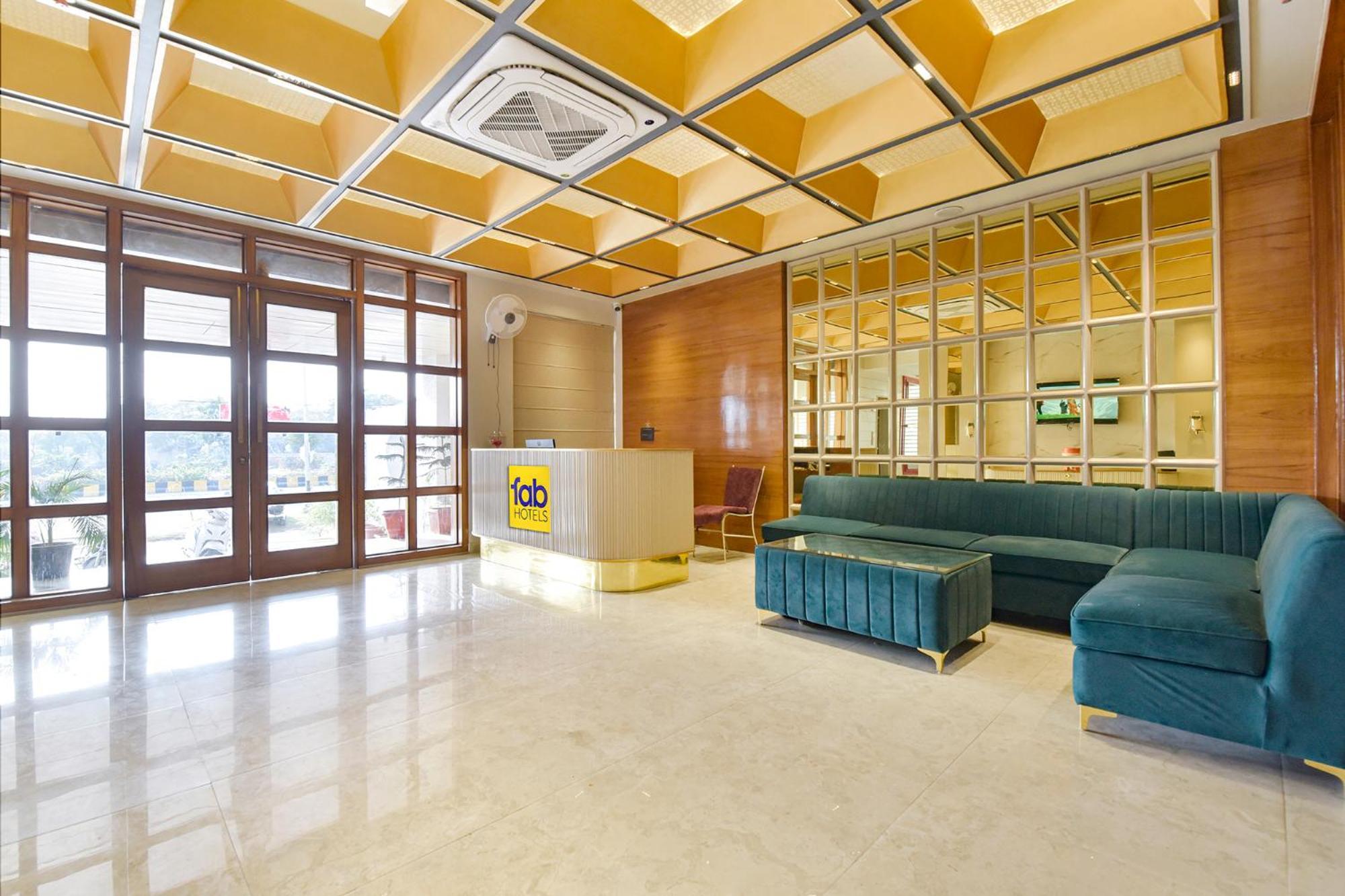 Fabhotel Prime Viona 3*