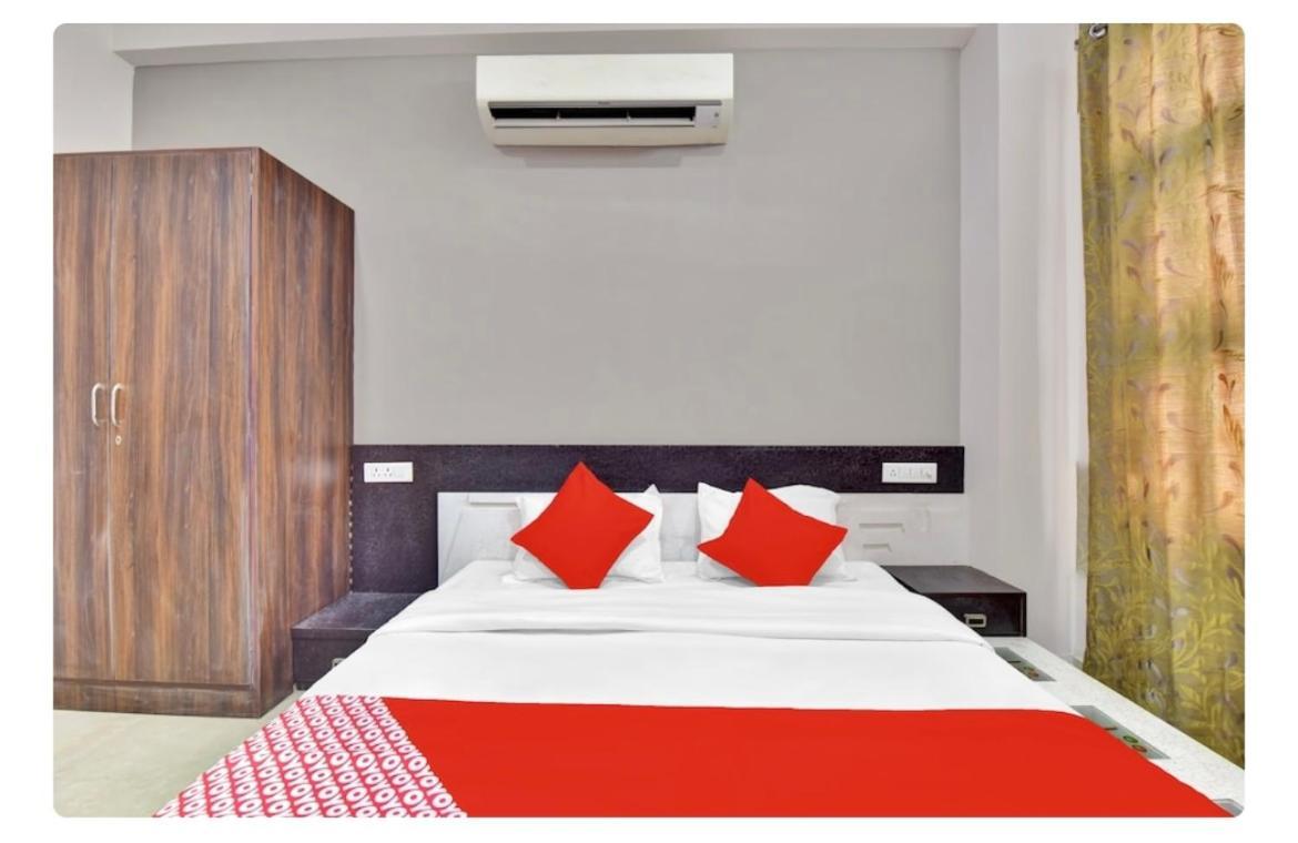 Daily Hotel *