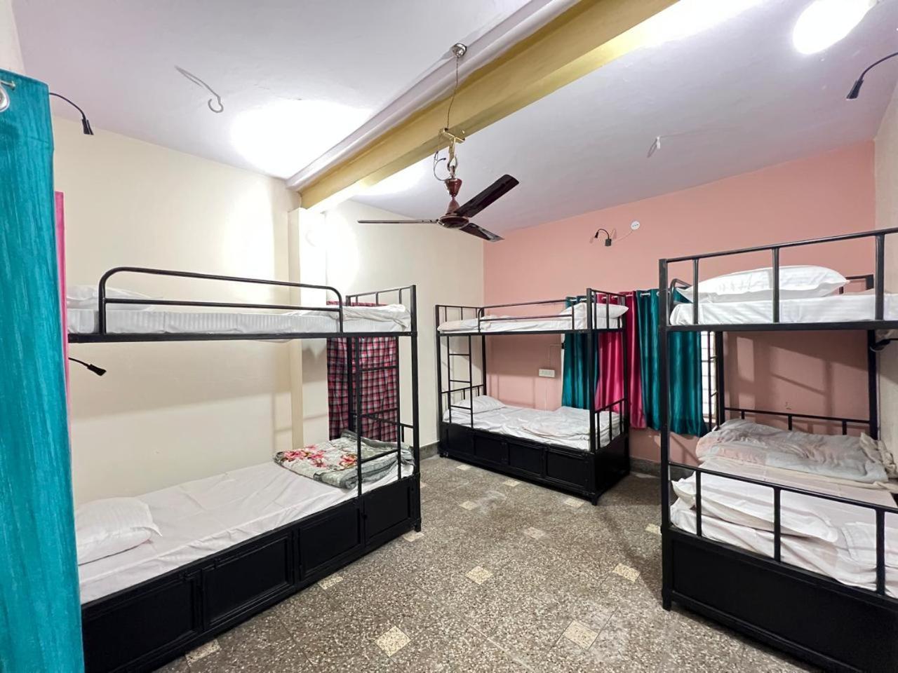 Rudra The Guest house *