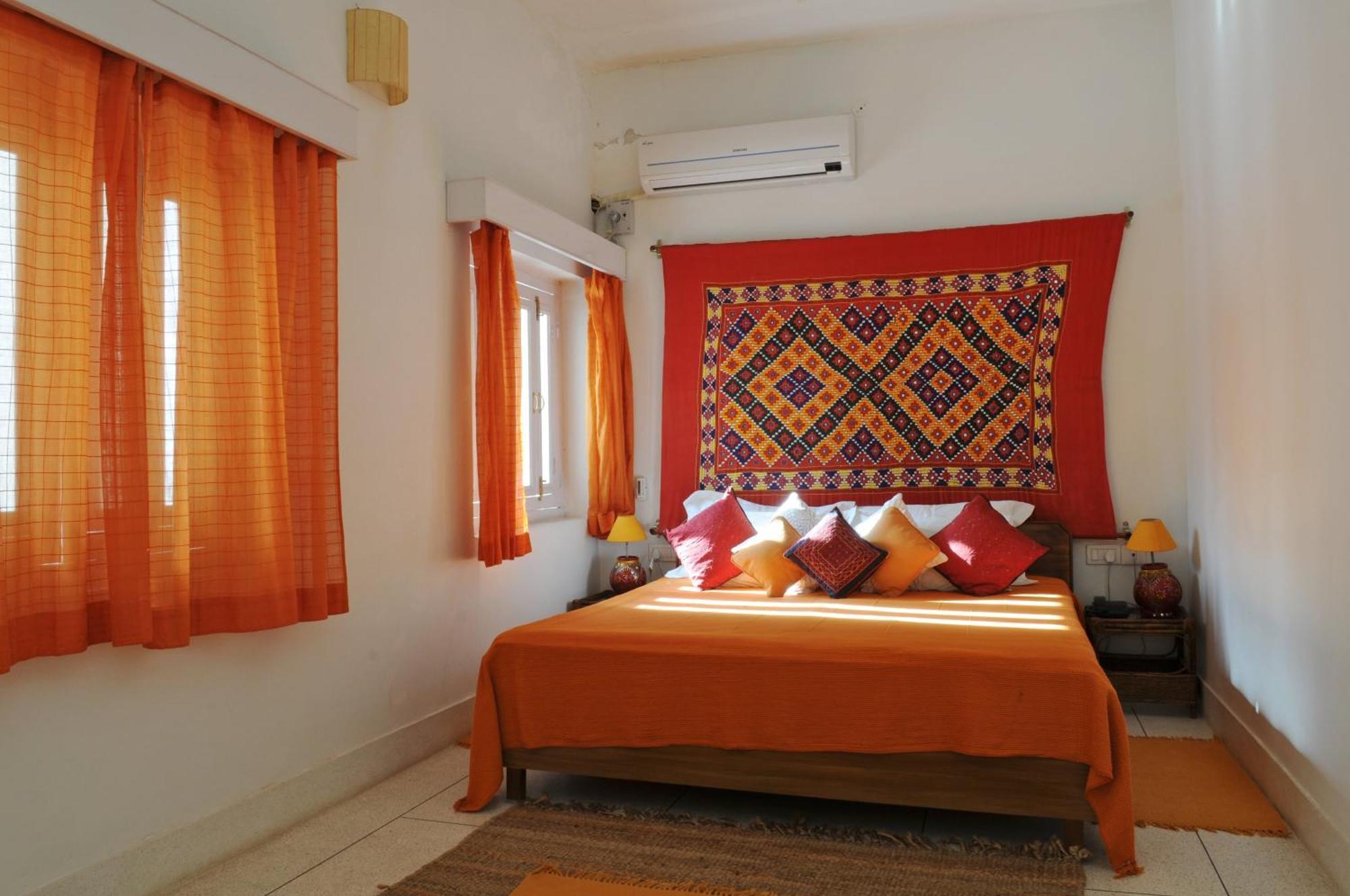 Hotel Savista Retreat Jaipur