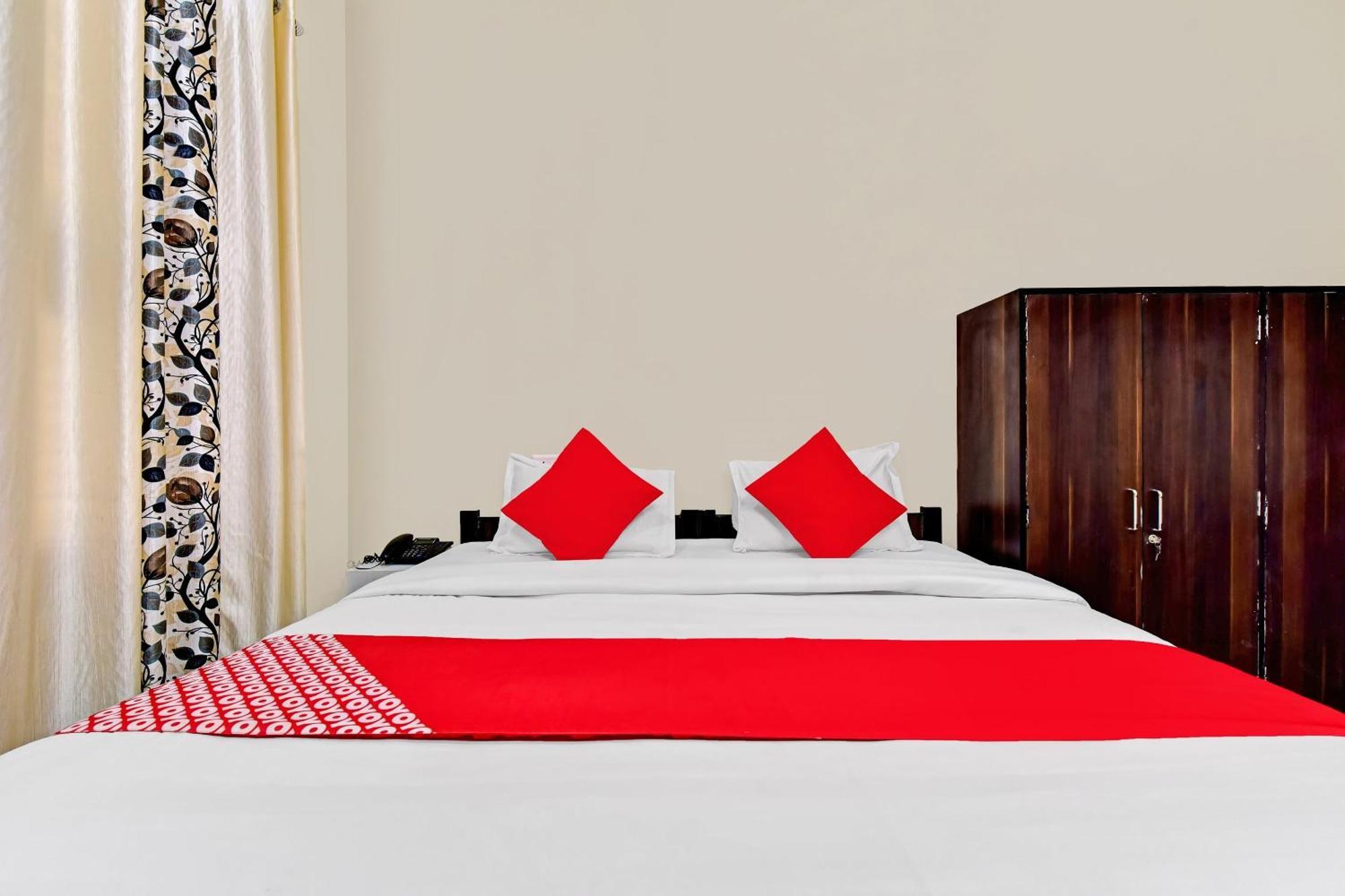 O Arn Plaza Hotel 4*