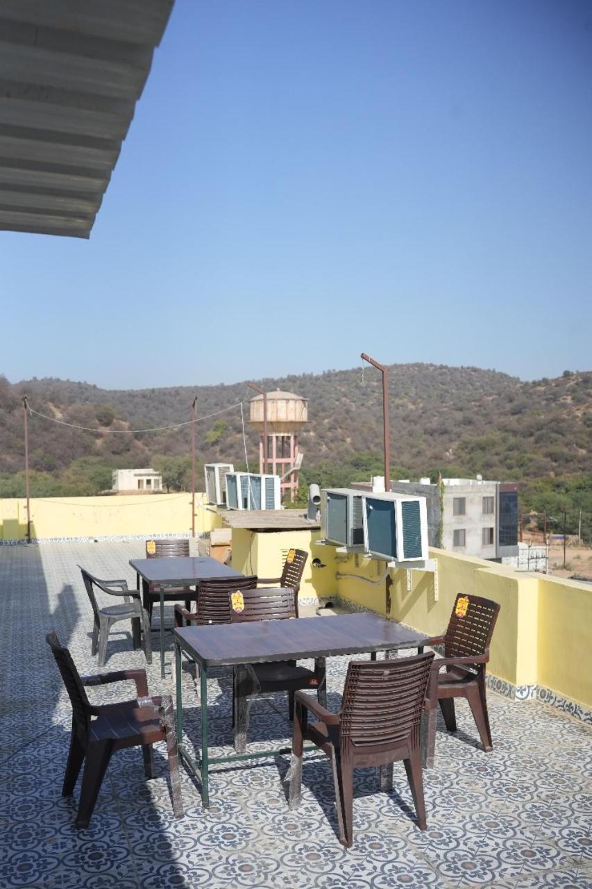 Hotel Pragati, New Loha Mandi Jaipur