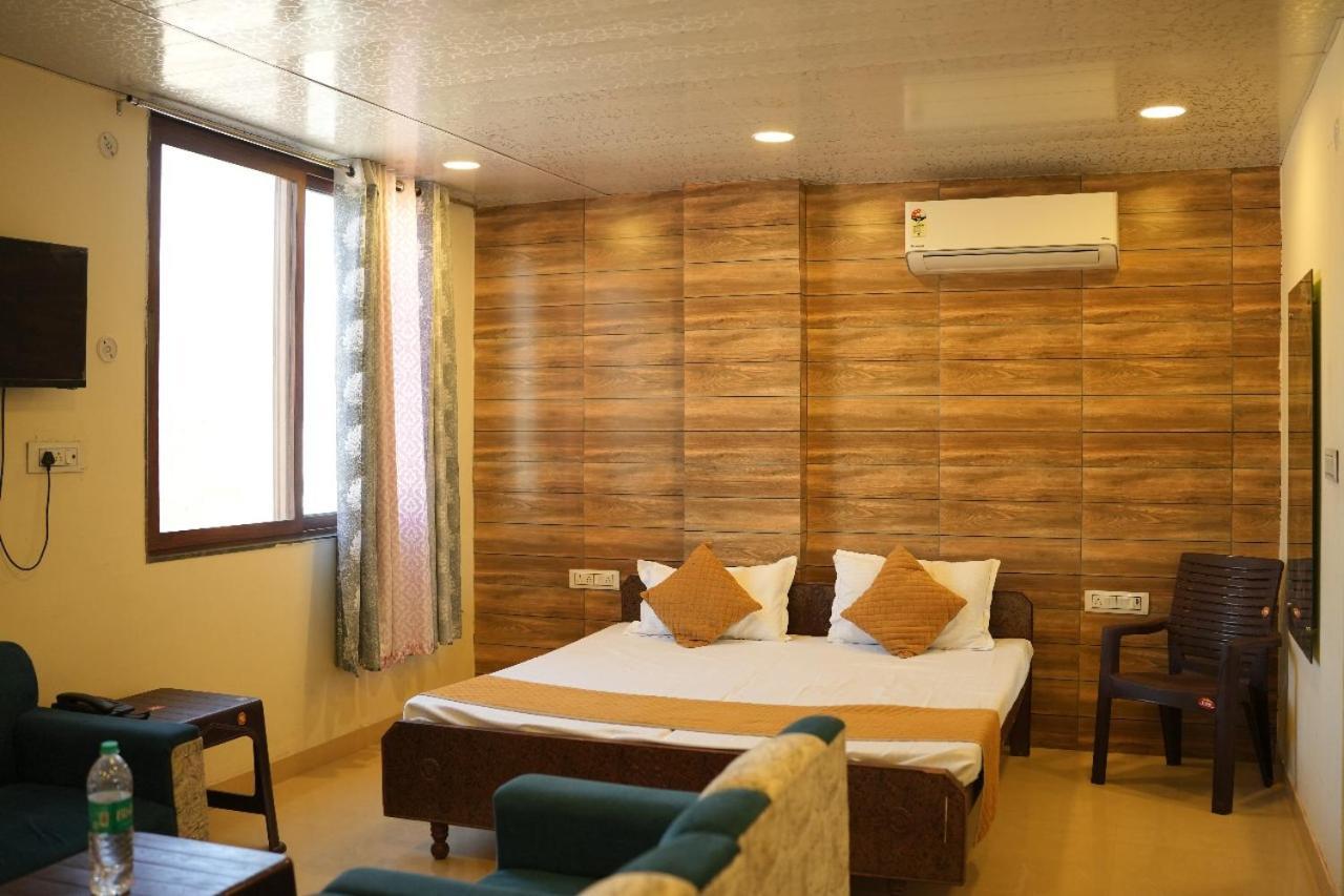 Pragati, New Loha Mandi *