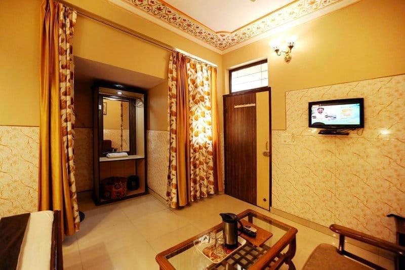 Golden Heritage Deluxe Hotel 3*