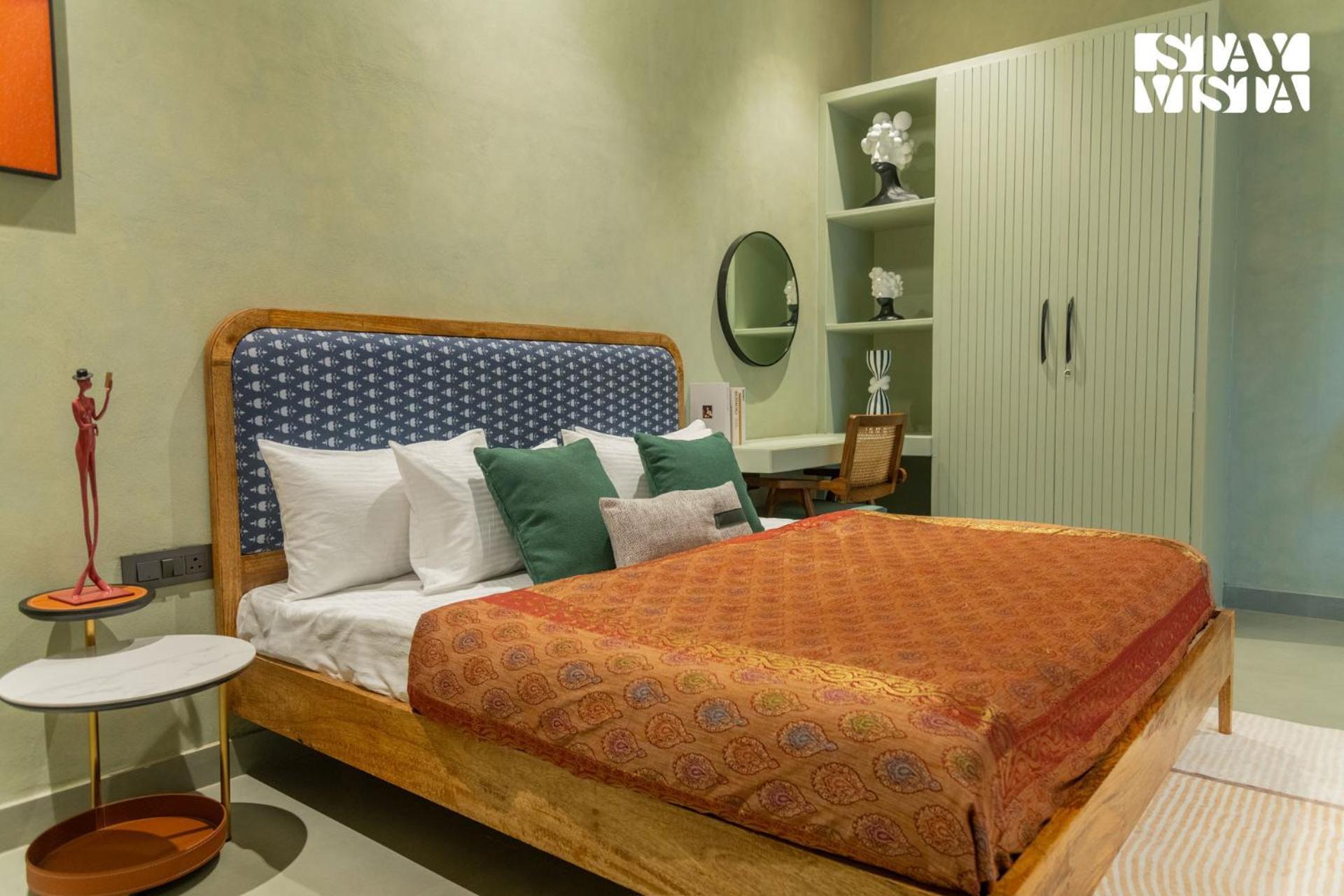 Stayvista At Urban Escape - 2 Pools, Lawn & Wifi