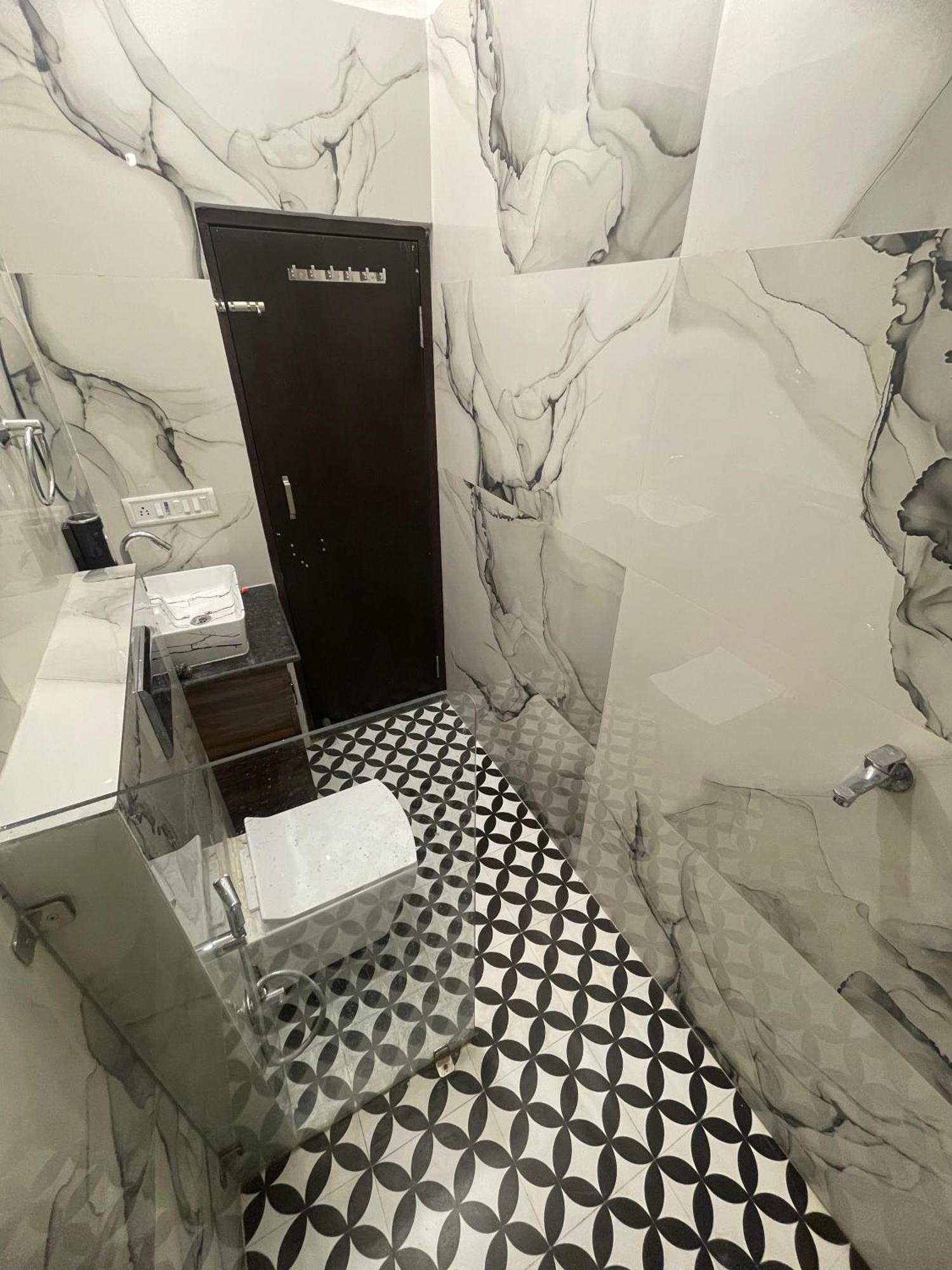 The Modern Den Homestay Jaipur