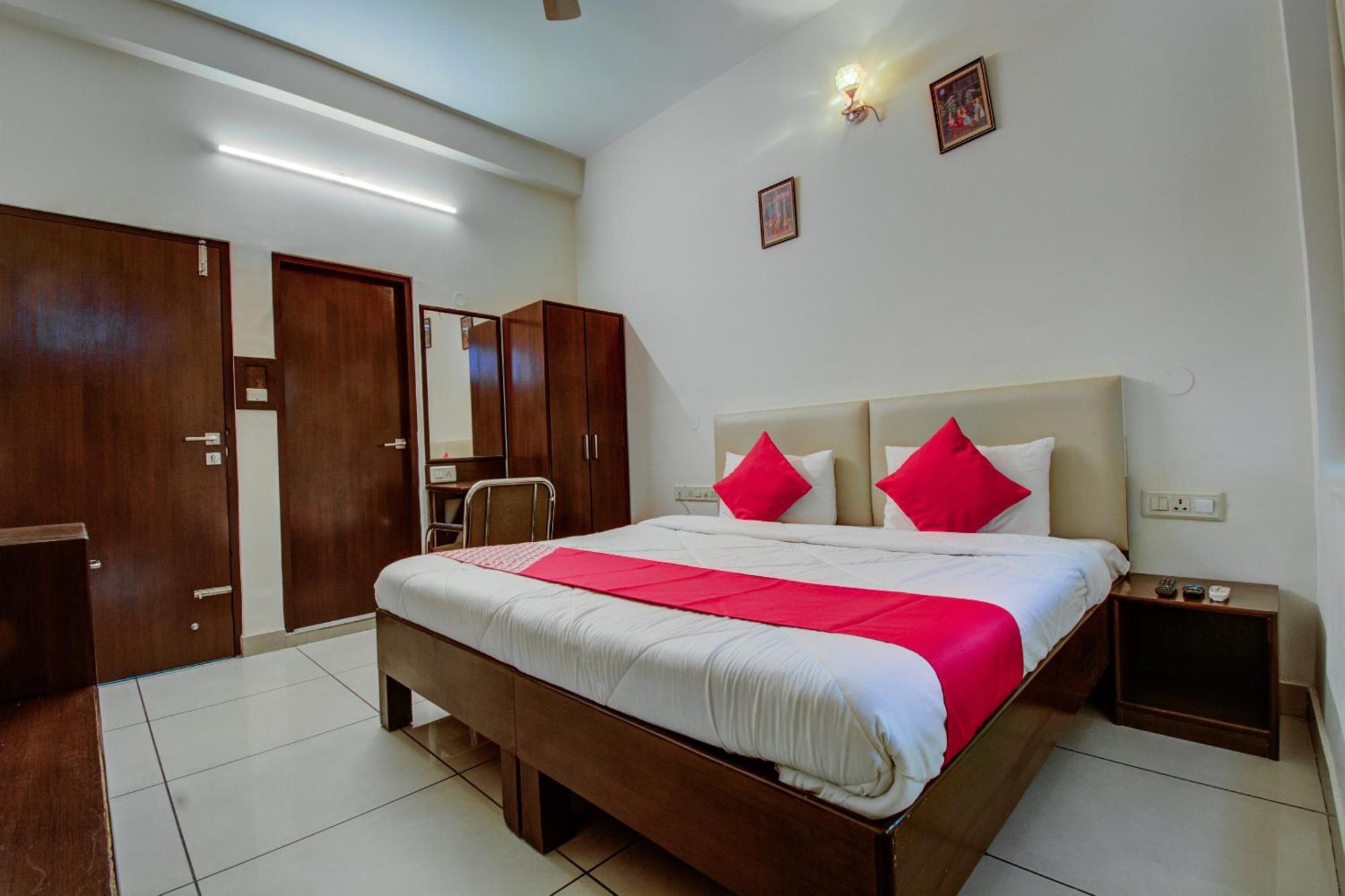 O Star Leaf Hotel