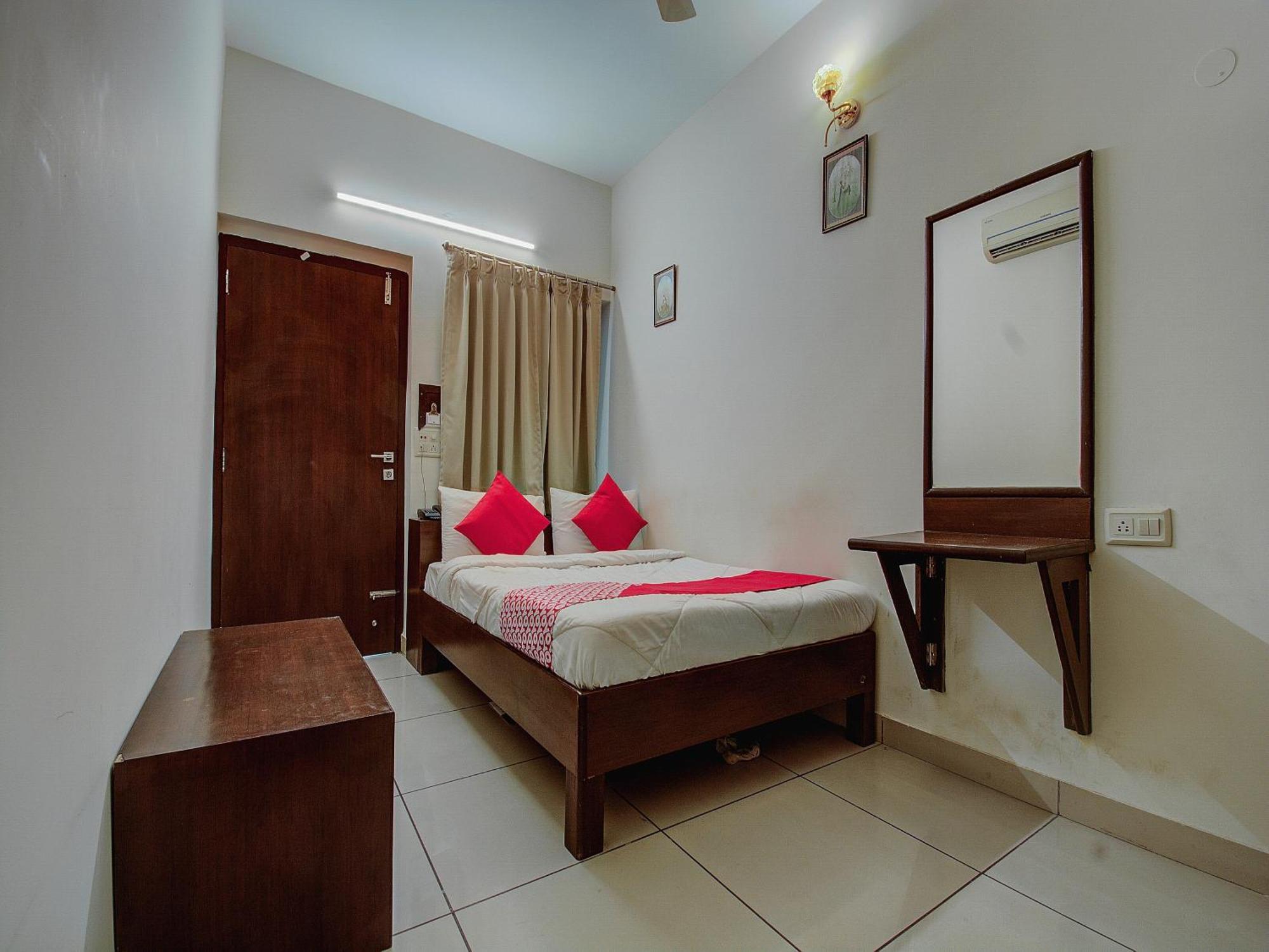 Hotel O Star Leaf Jaipur