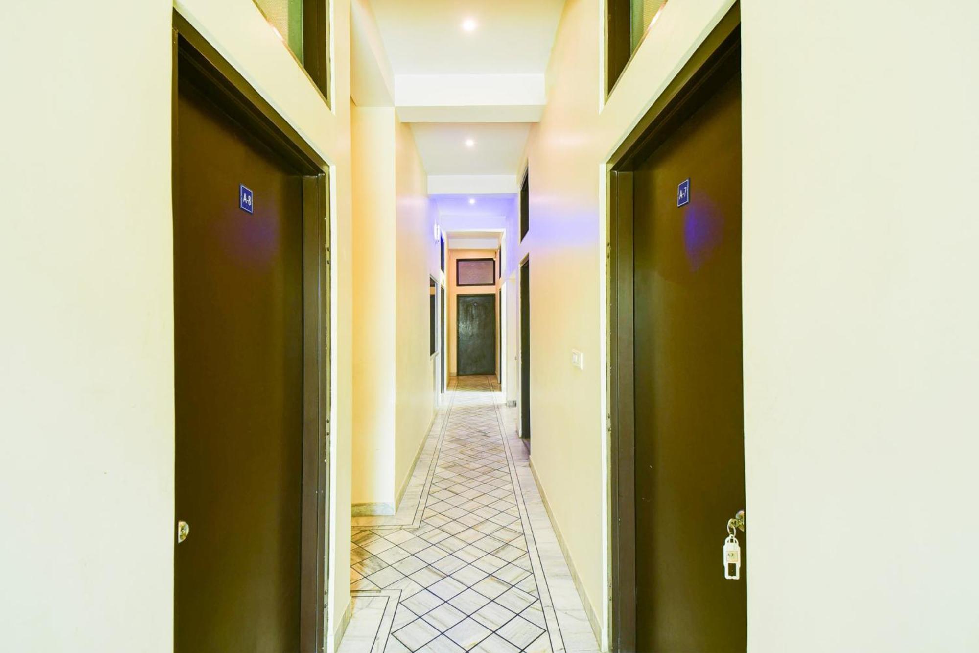 Hotel O Amer