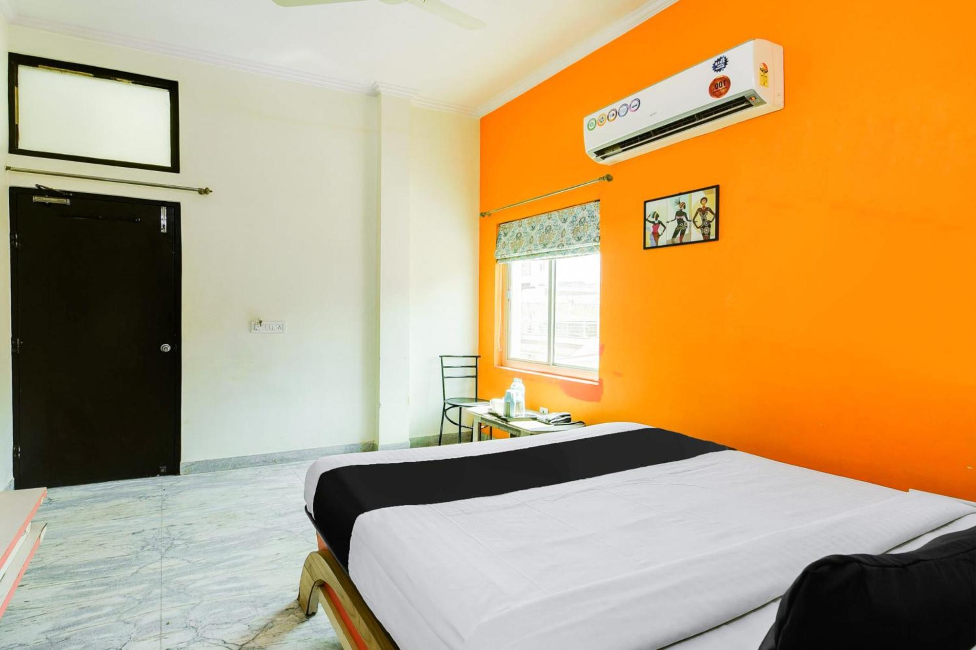 Hotel O Amer