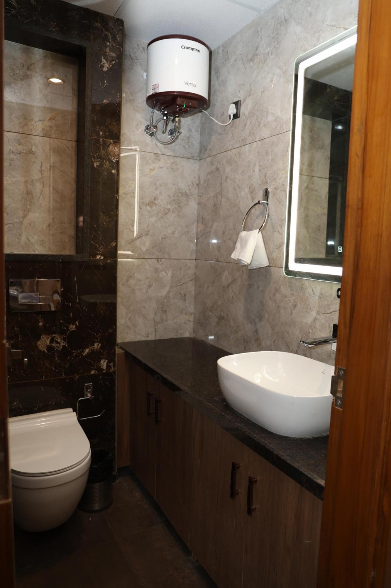 Hotel The Heeraj Jaipur