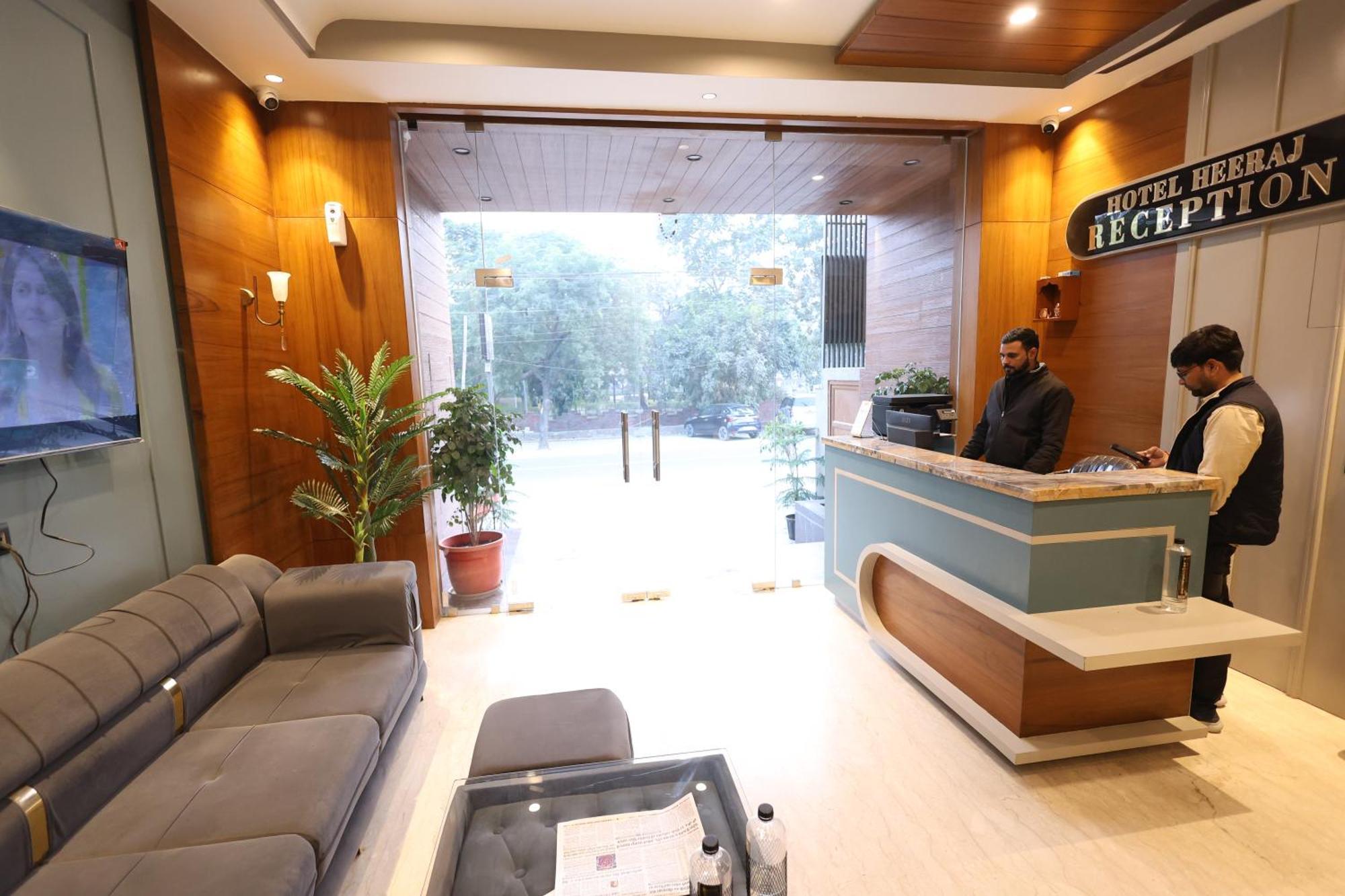 Hotel The Heeraj