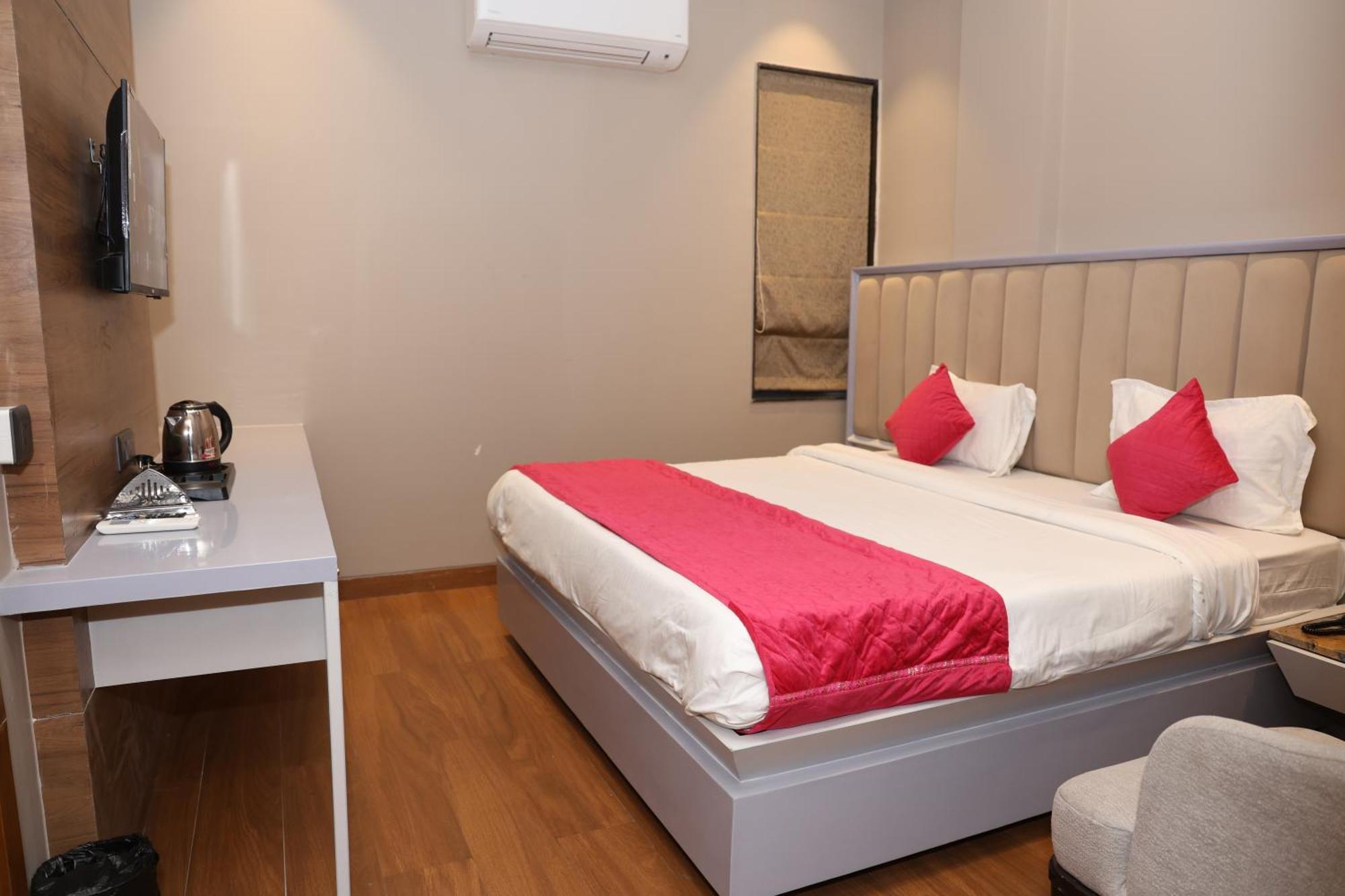 The Heeraj 3* Jaipur