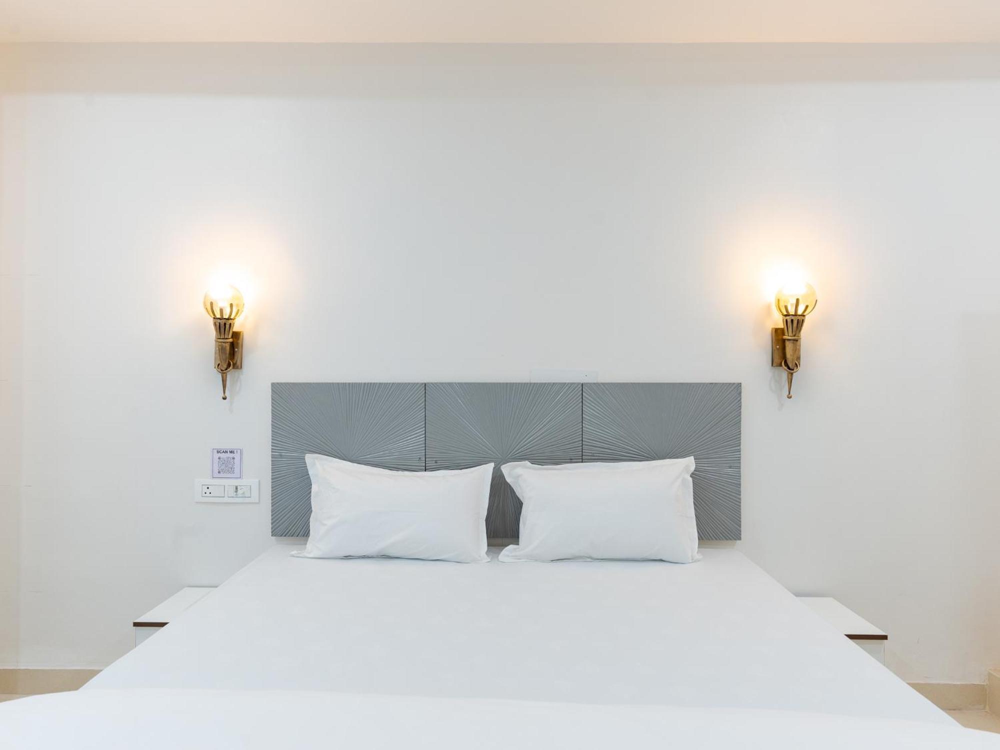 Divine Hotel
