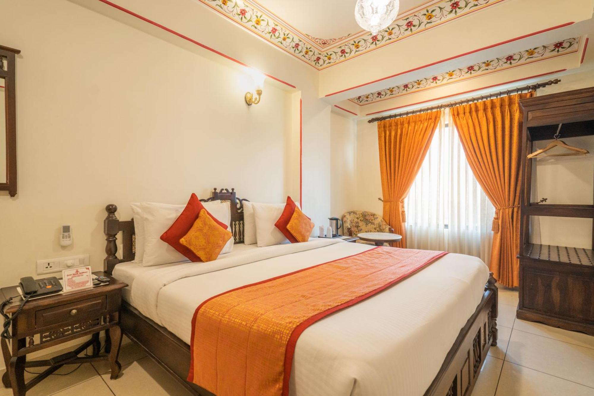 Hotel Umaid Residency - A Regal Heritage