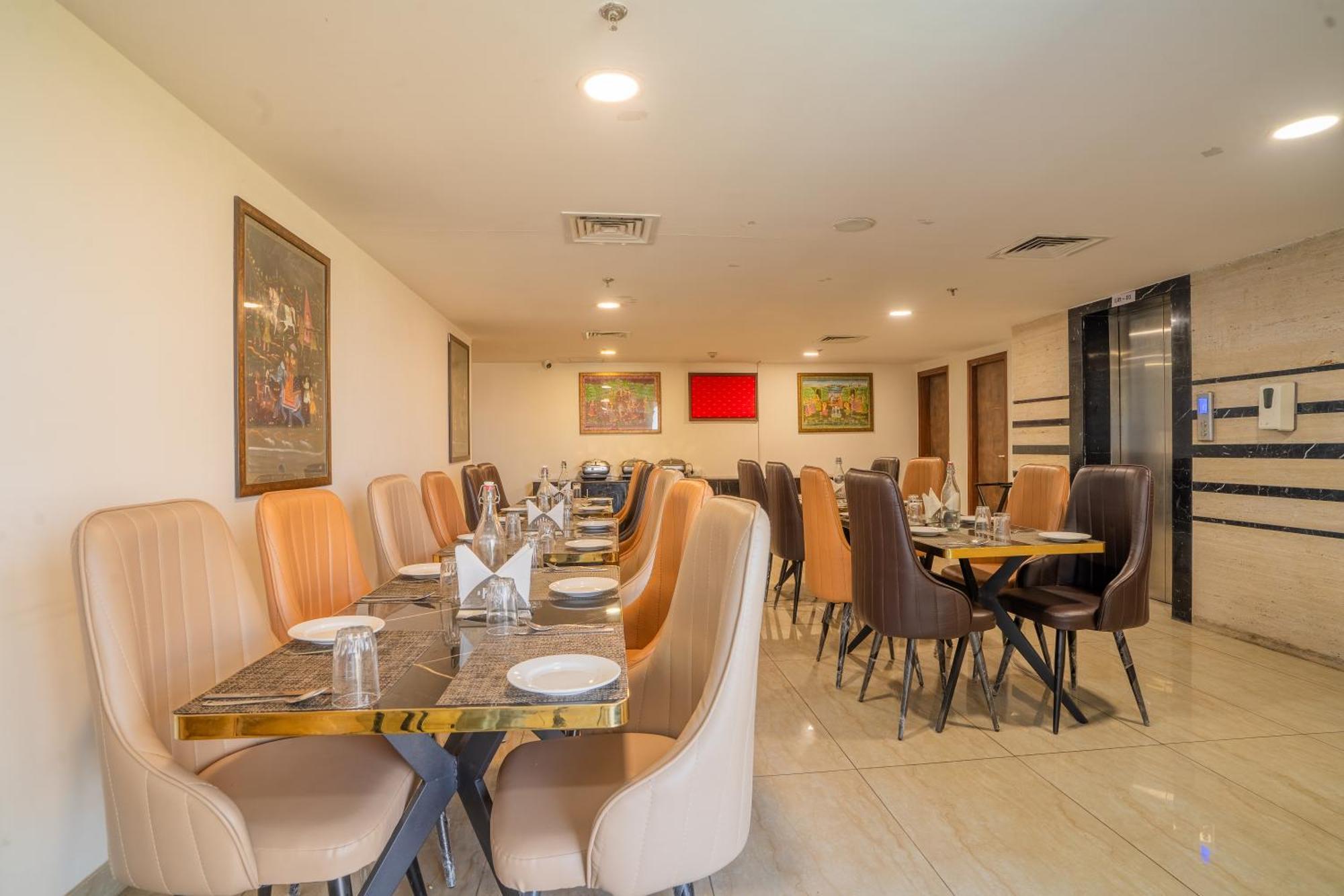 Astravista Hotel Jaipur
