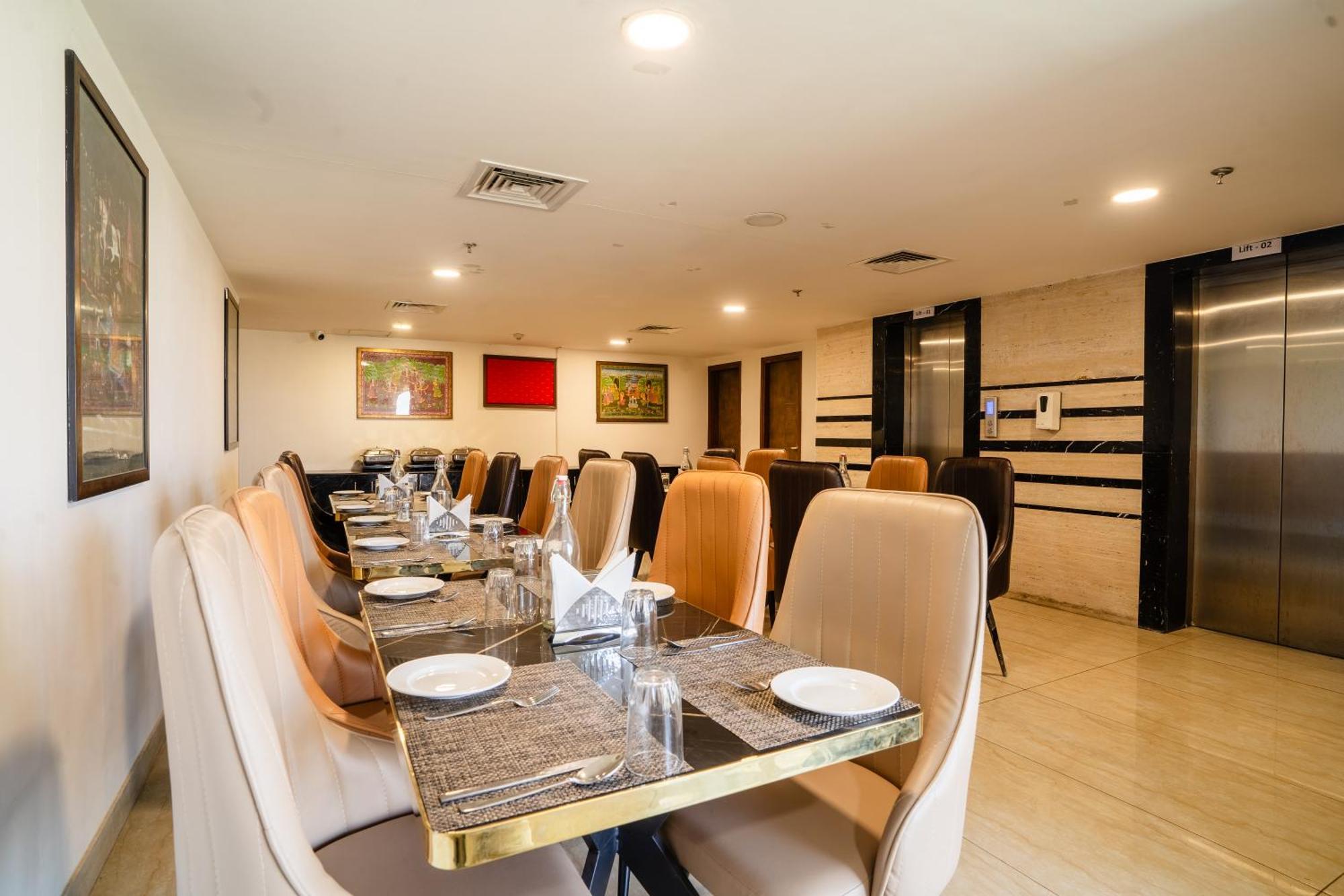 Astravista Hotel Jaipur