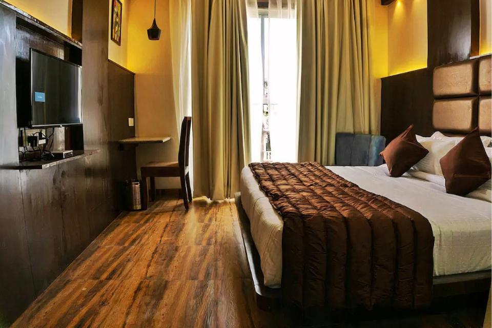 Raas Mahal-hotel In Near Tourist Places 3*