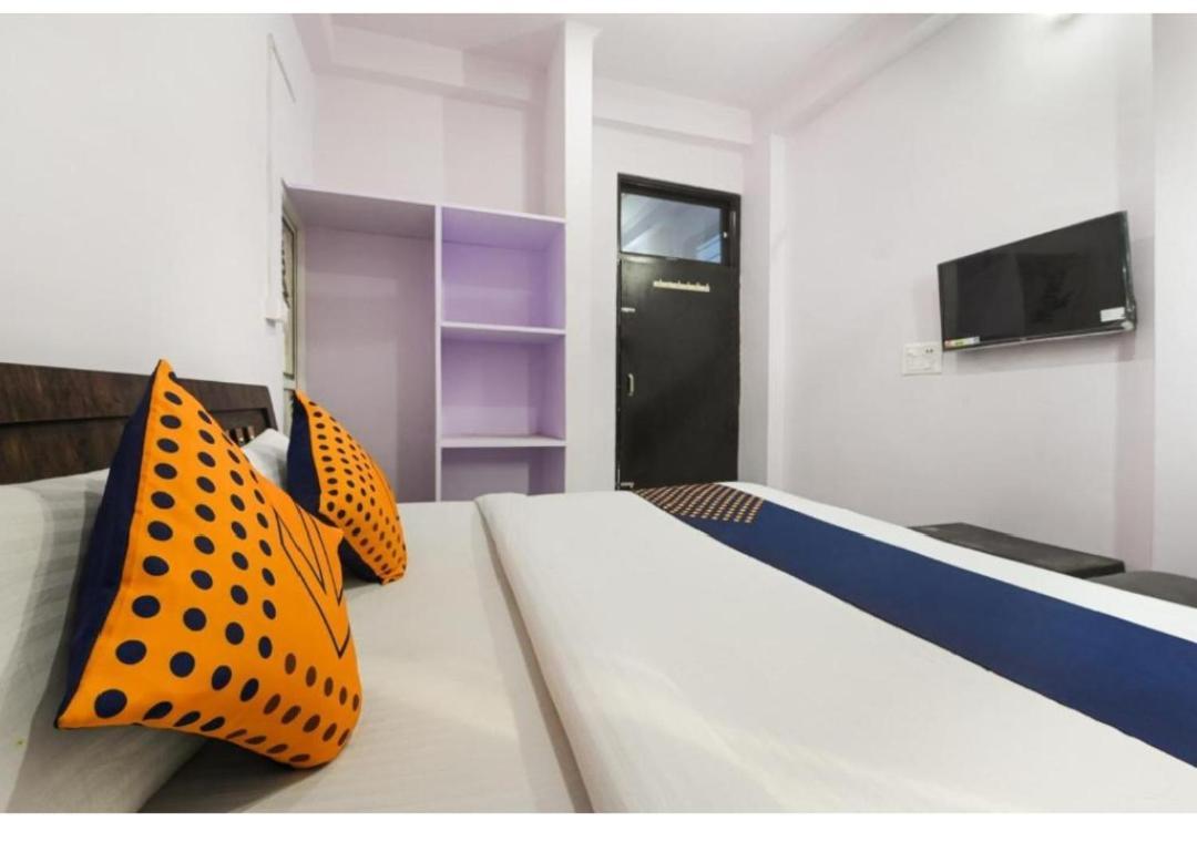 Hotel Raj 2 *