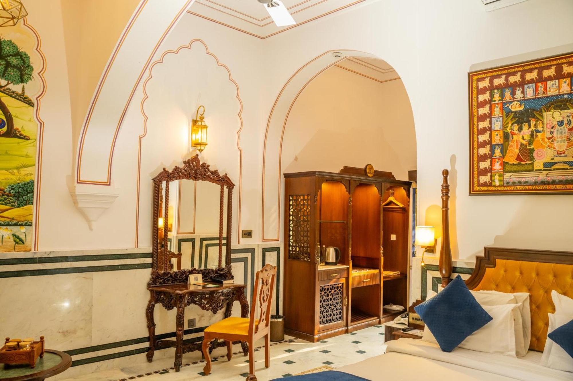 Narain Niwas Palace