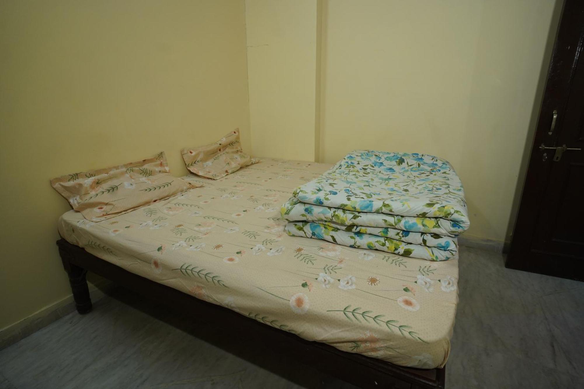 Om Trance Hostel
