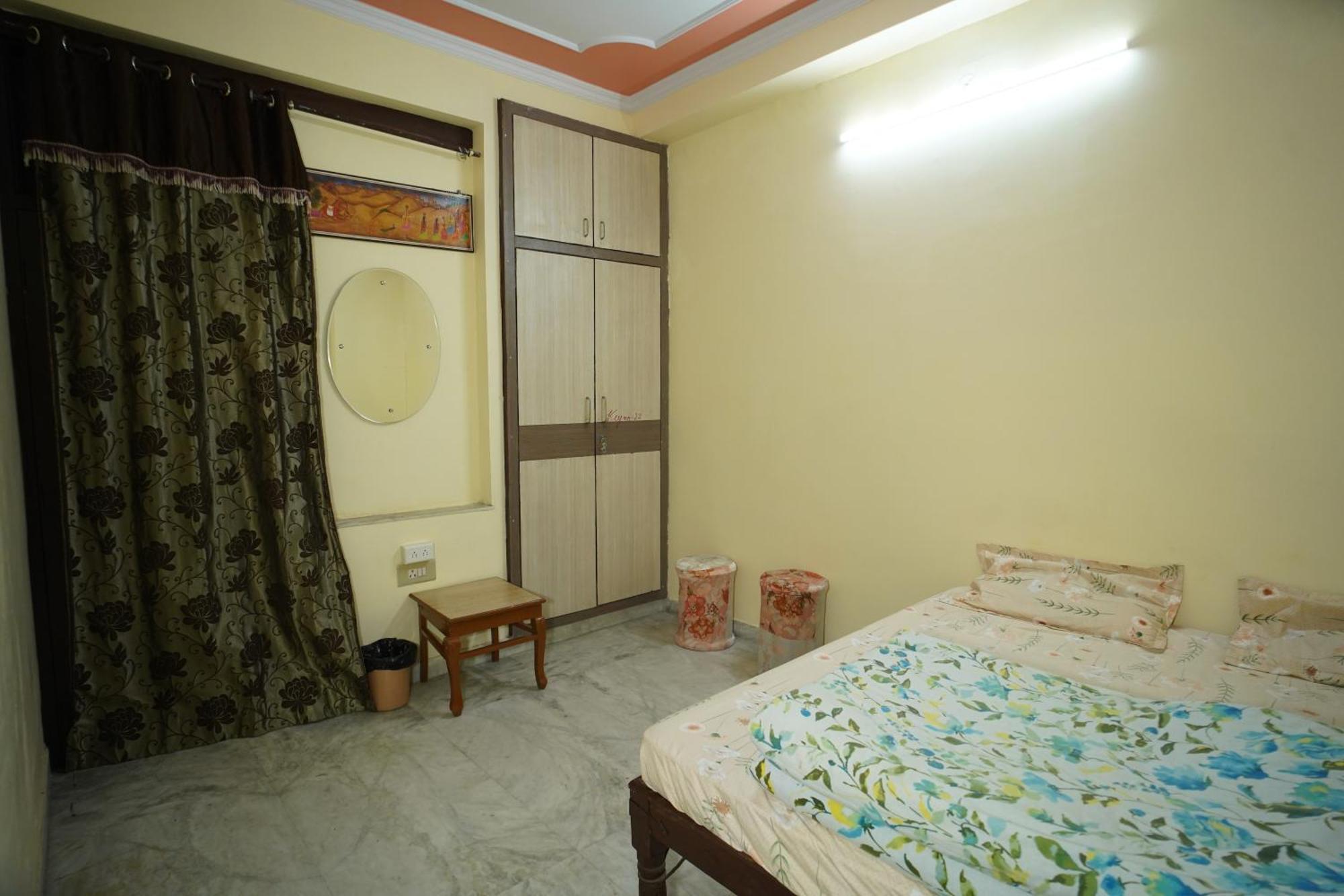 Om Trance Hostel Jaipur