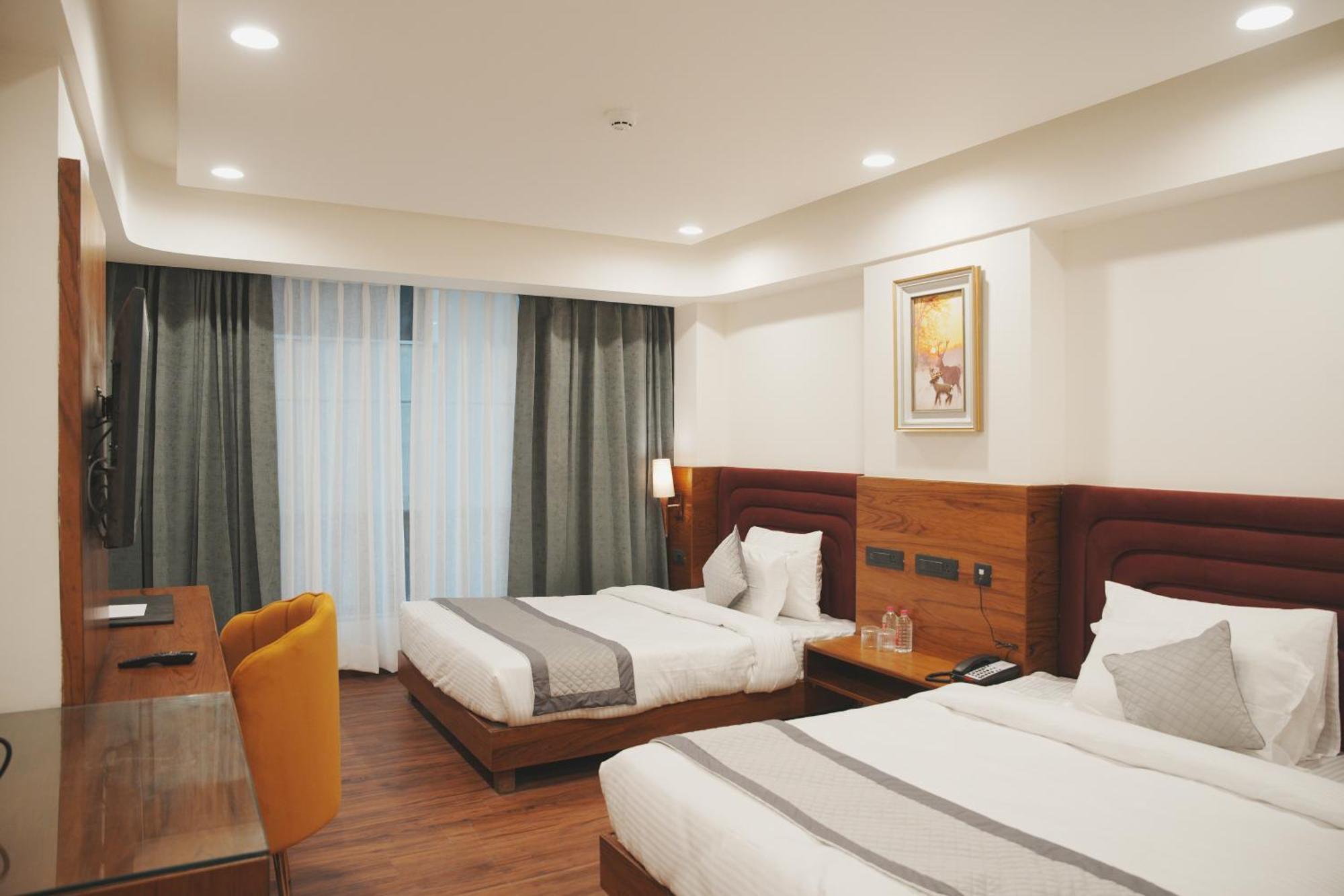Park Central City Center Hotel Jaipur