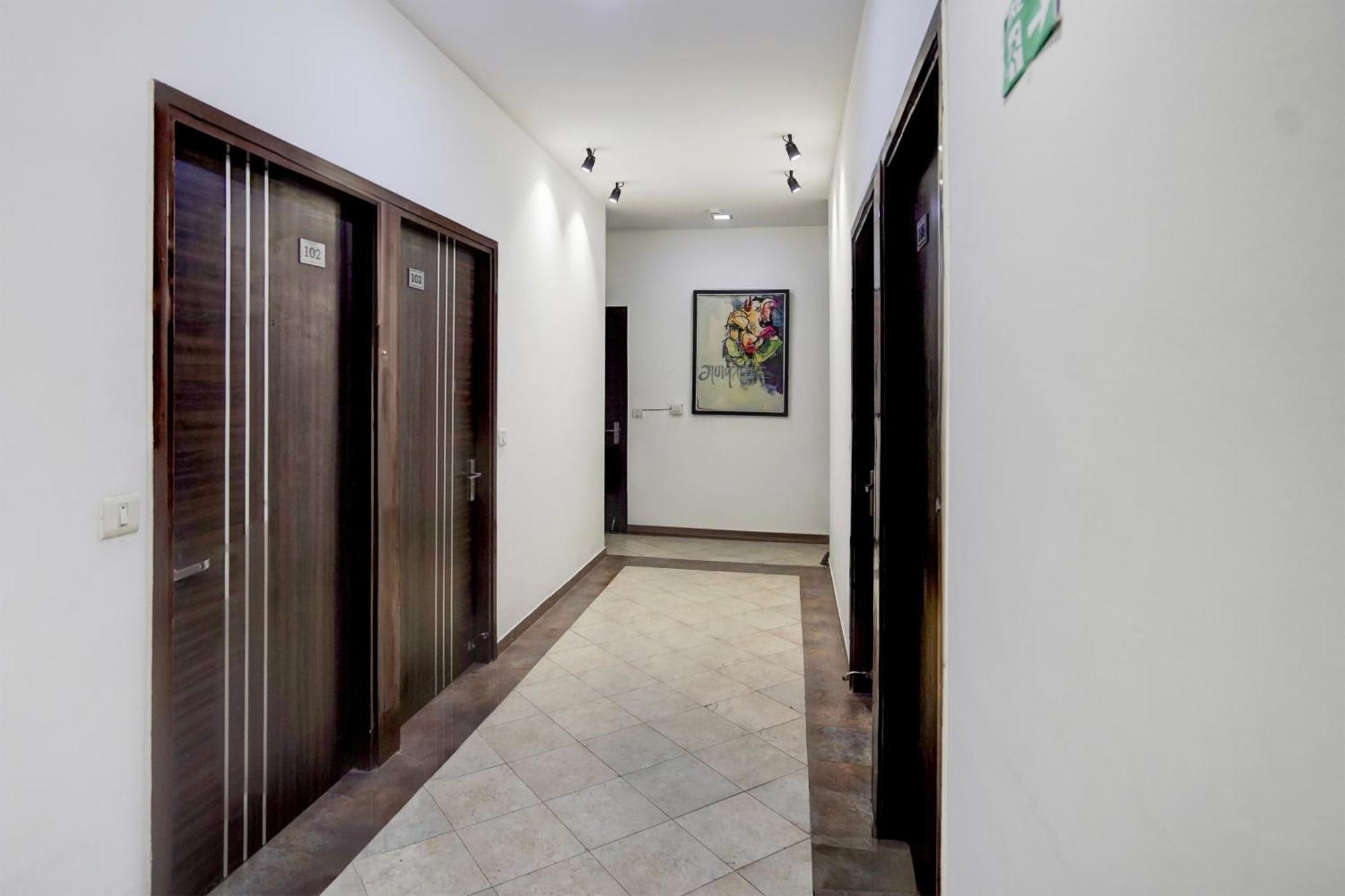 Super O Krishna Nagar Near Sawai Man Singh Stadium 4* Jaipur