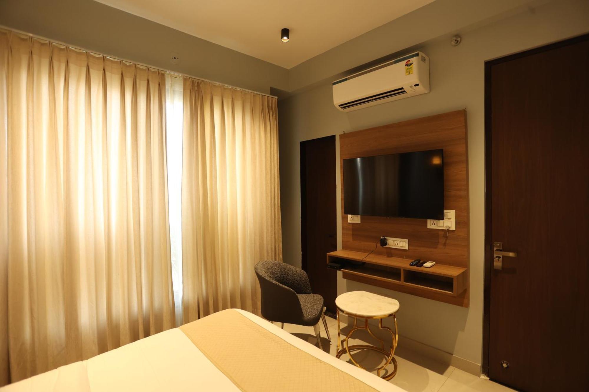 Hotel Trinay *